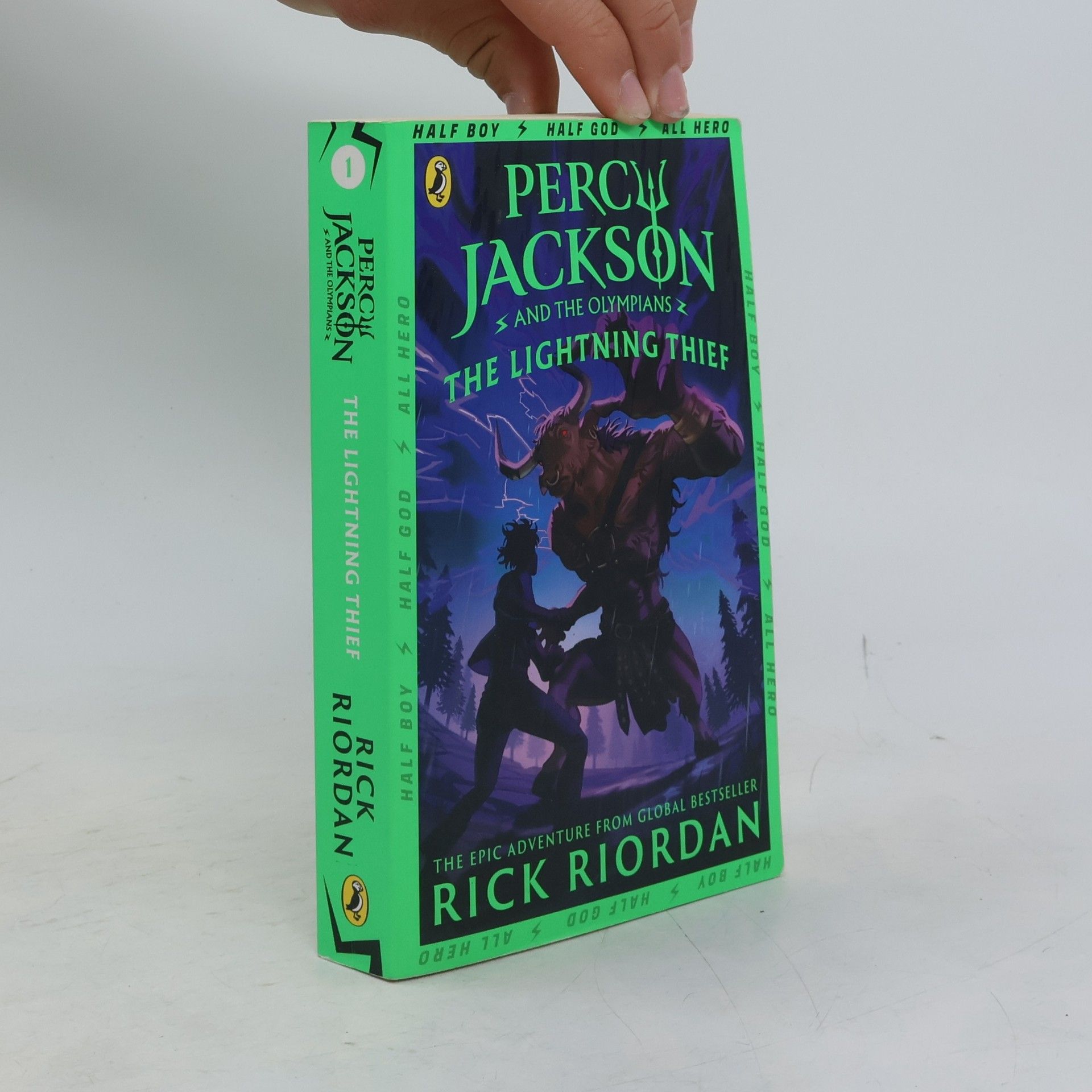 Rick Riordan Percy Jackson and the lightning thief
