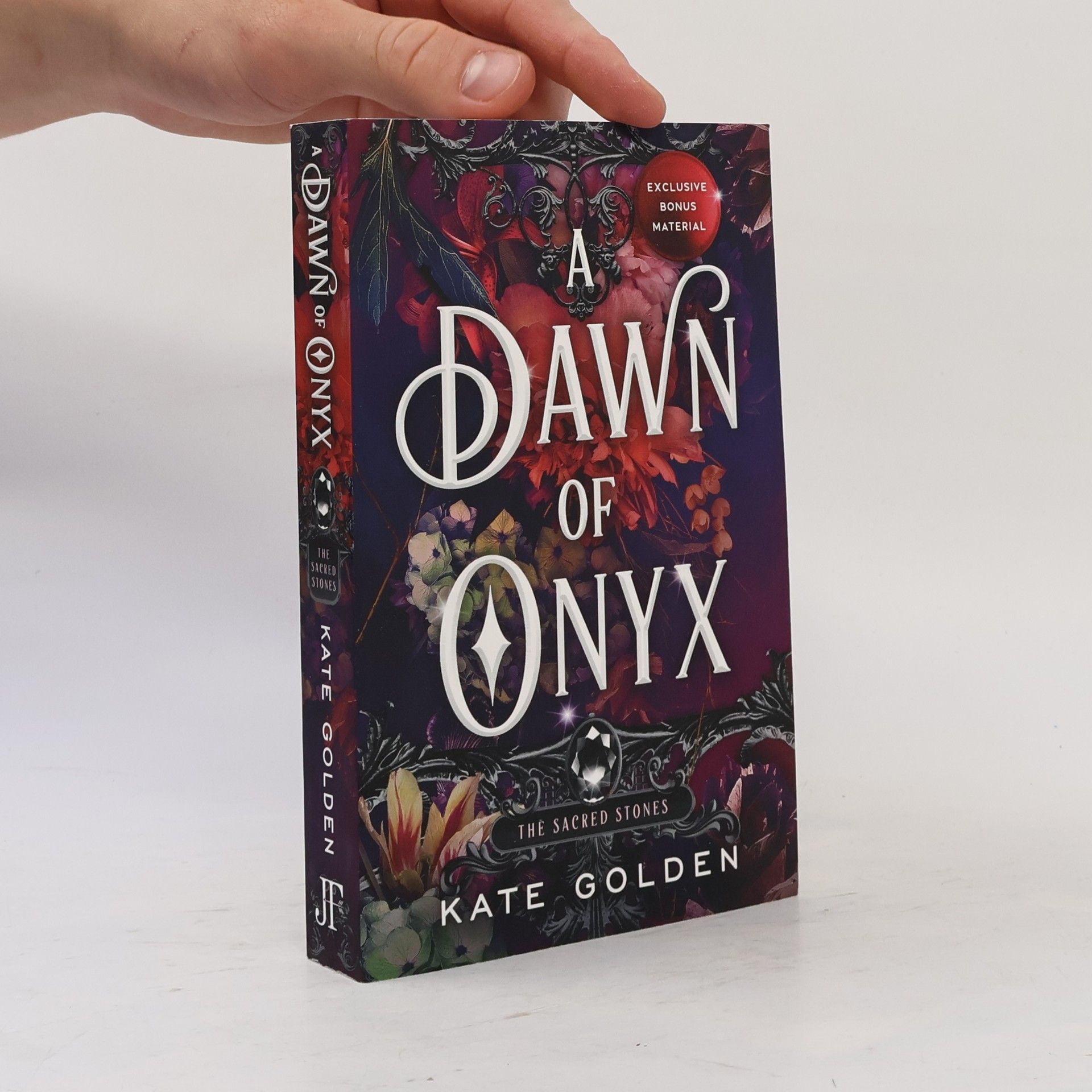 A Dawn of Onyx: The Sacred Stones Book 1