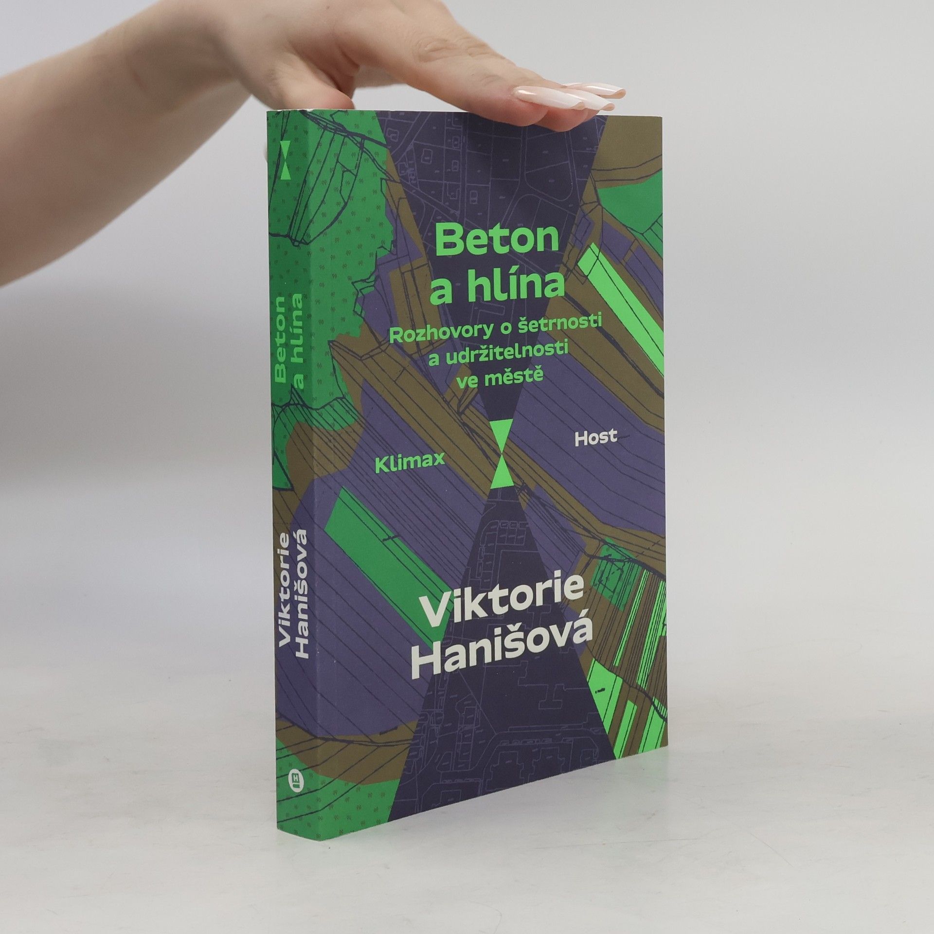 Viktorie Hanišová Beton a hlína