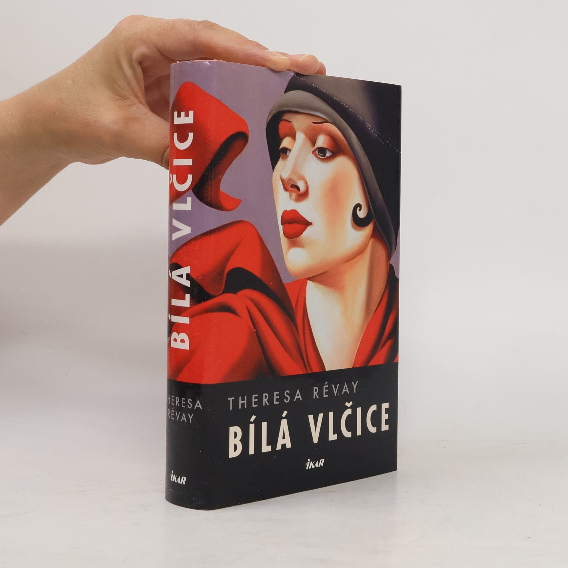Theresa Révay Bílá vlčice