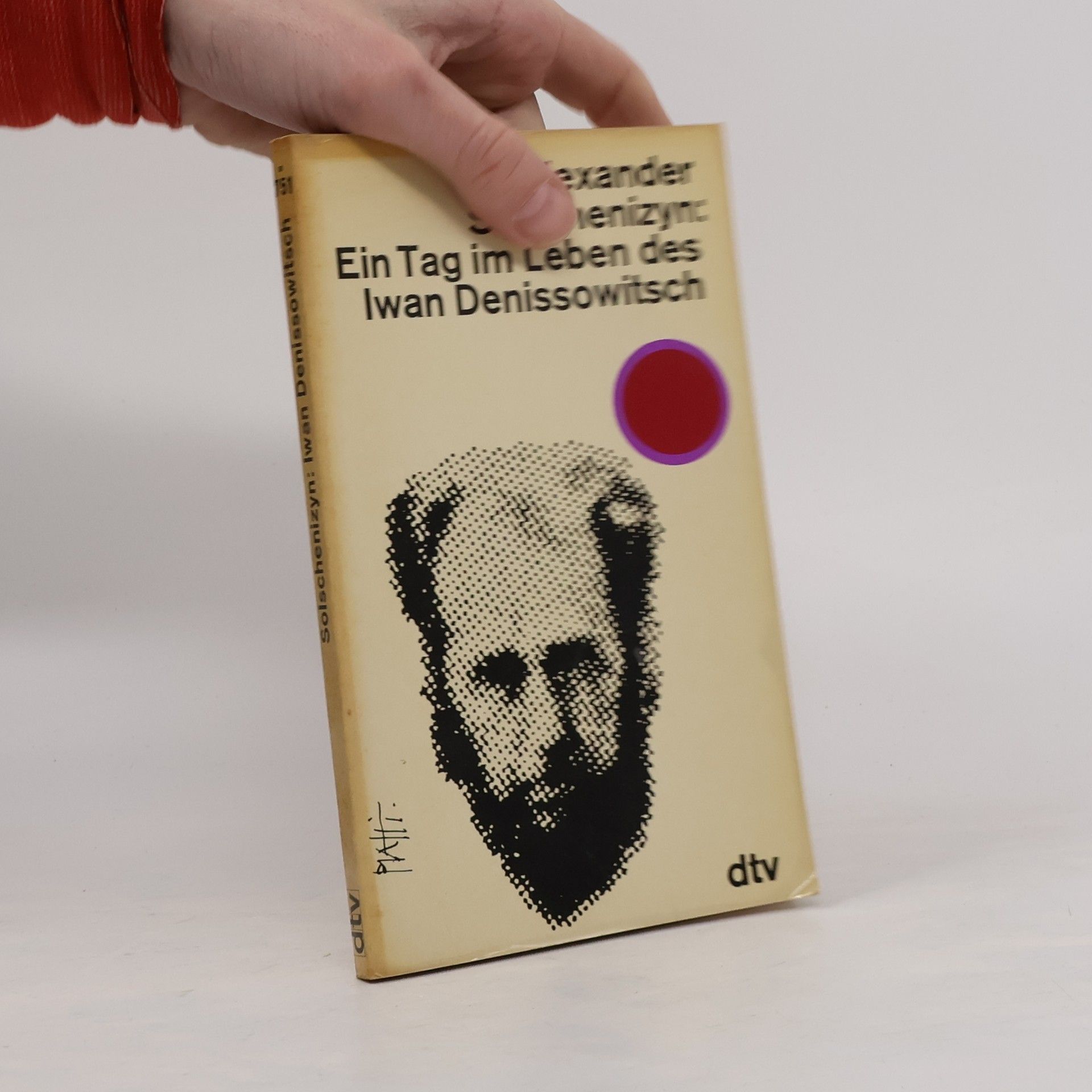 Aleksandr Solzhenitsyn Ein Tag im Leben des Iwan Denissowitsh