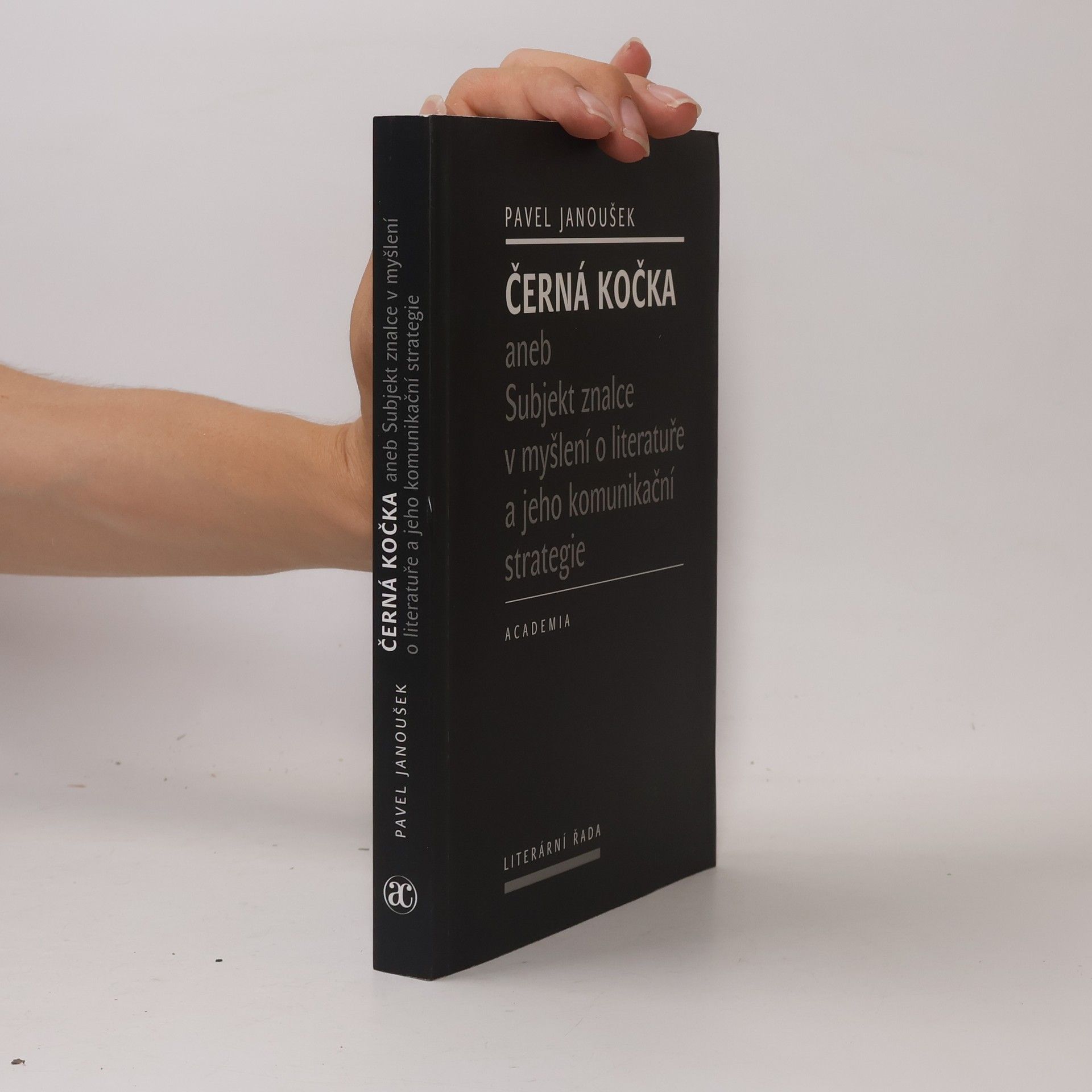 Černá kočka aneb Subjekt znalce v myšlení o literatuře a jeho komunikační strategie