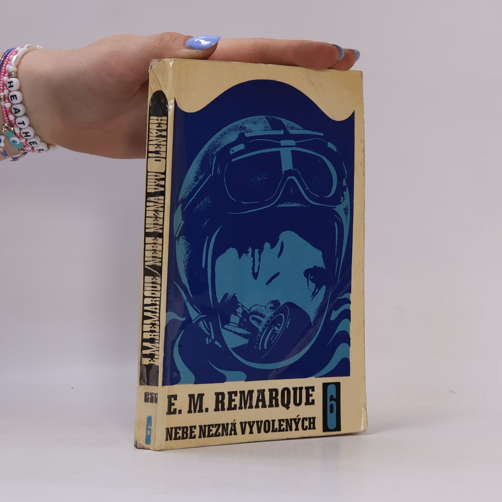 Erich Maria Remarque Nebe nezná vyvolených
