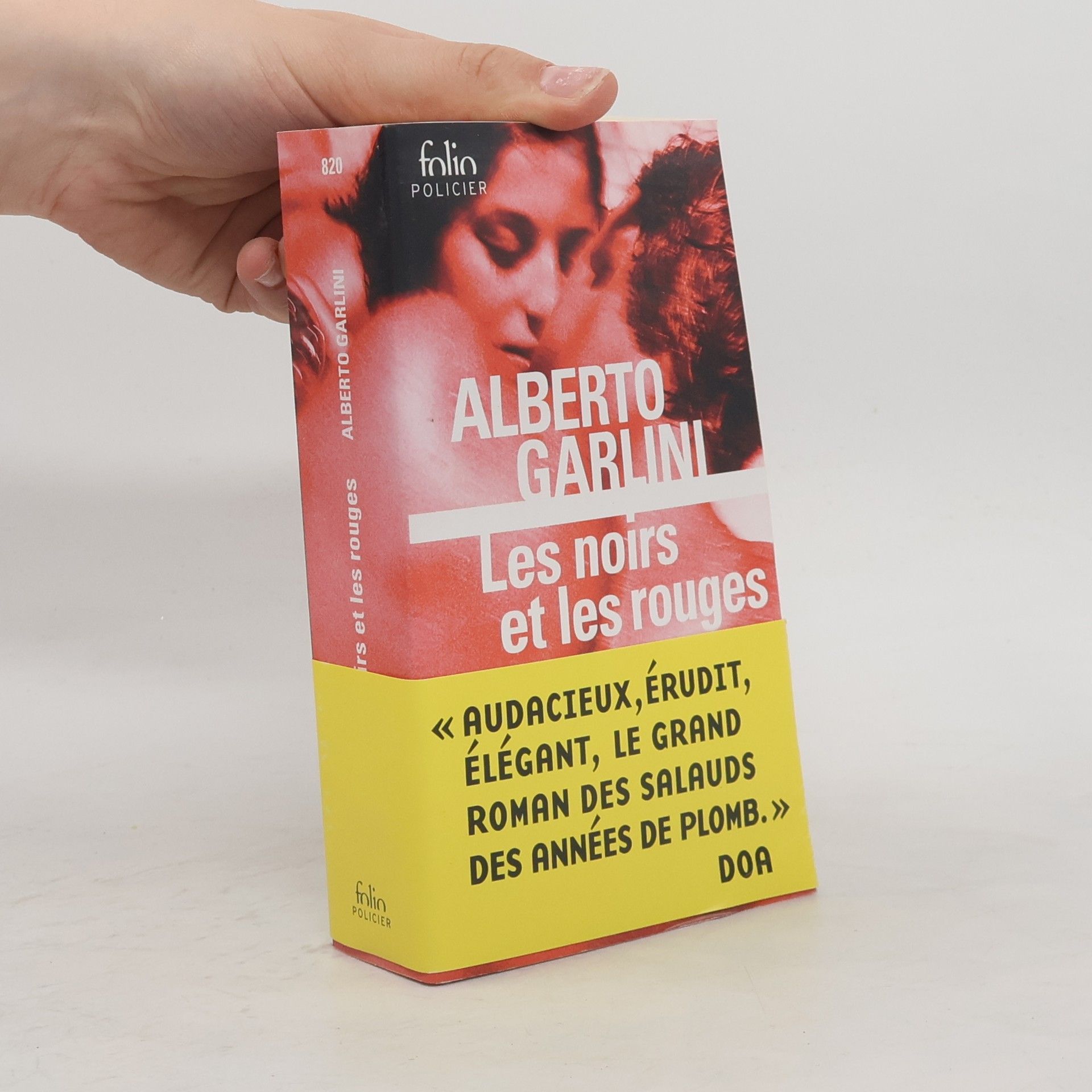 Folio Policier - 820: Les noirs et les rouges
