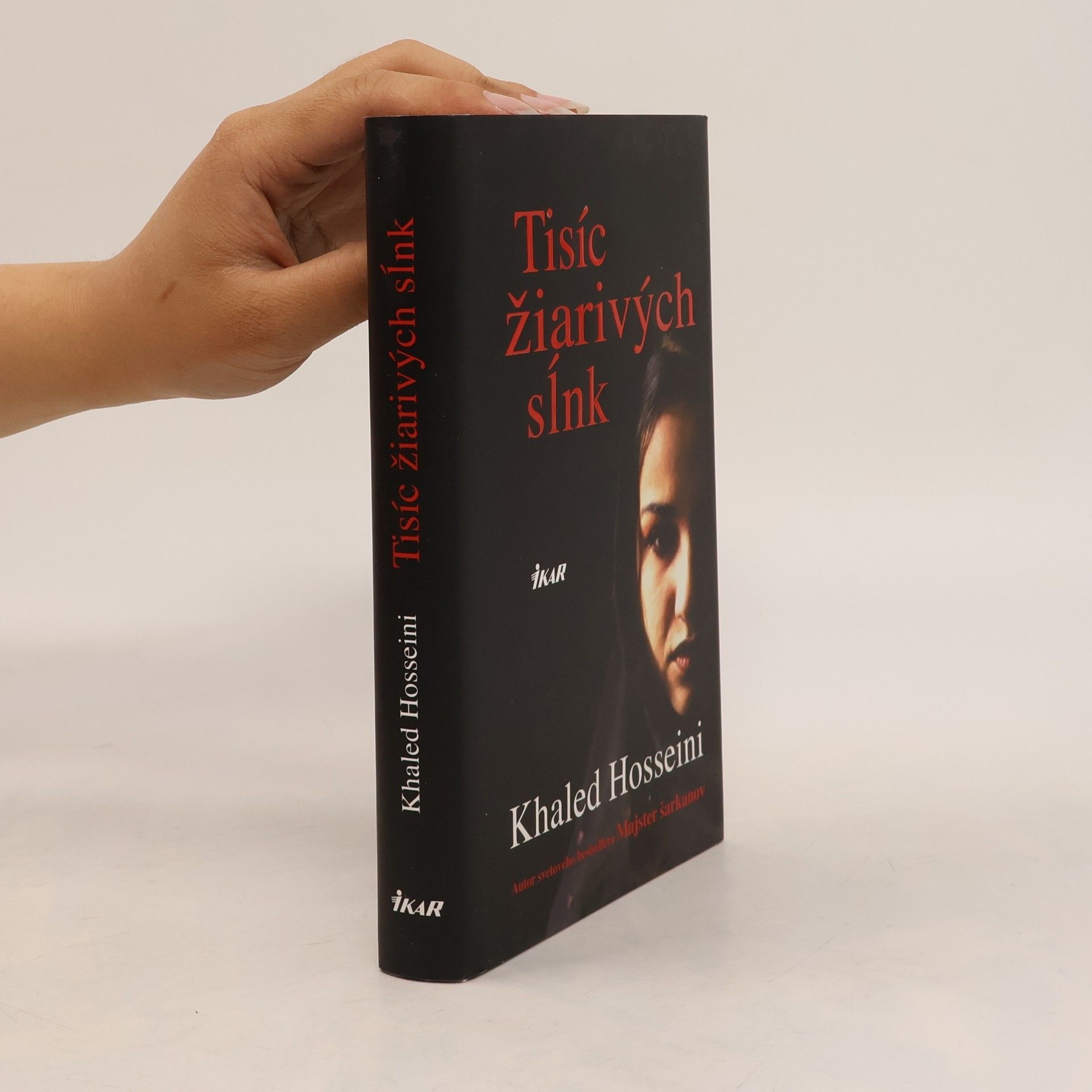 Khaled Hosseini Tisíc žiarivých sĺnk