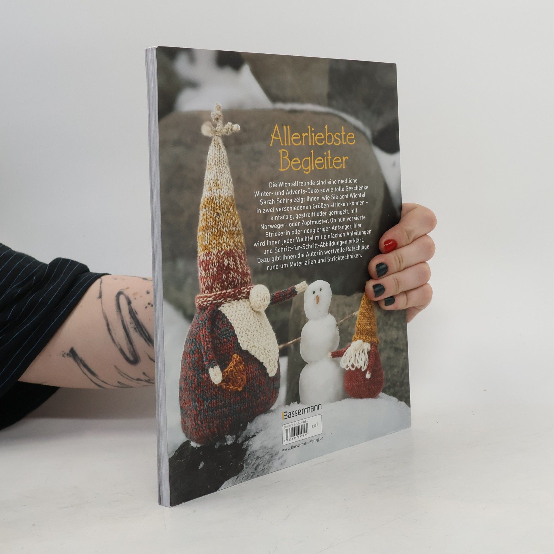 Sarah Schira Wichtel aus dem Weihnachtswunderwald. Bezaubernde Freunde zum Stricken. Das lustige DIY-Wichtelbuch für Advent, Weihnachten und Wichtelgeschenk