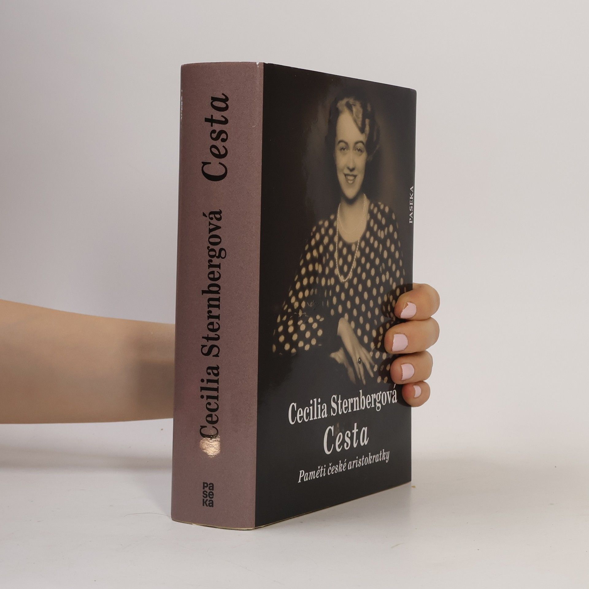 Cecilia Sternberg Cesta : paměti české aristokratky
