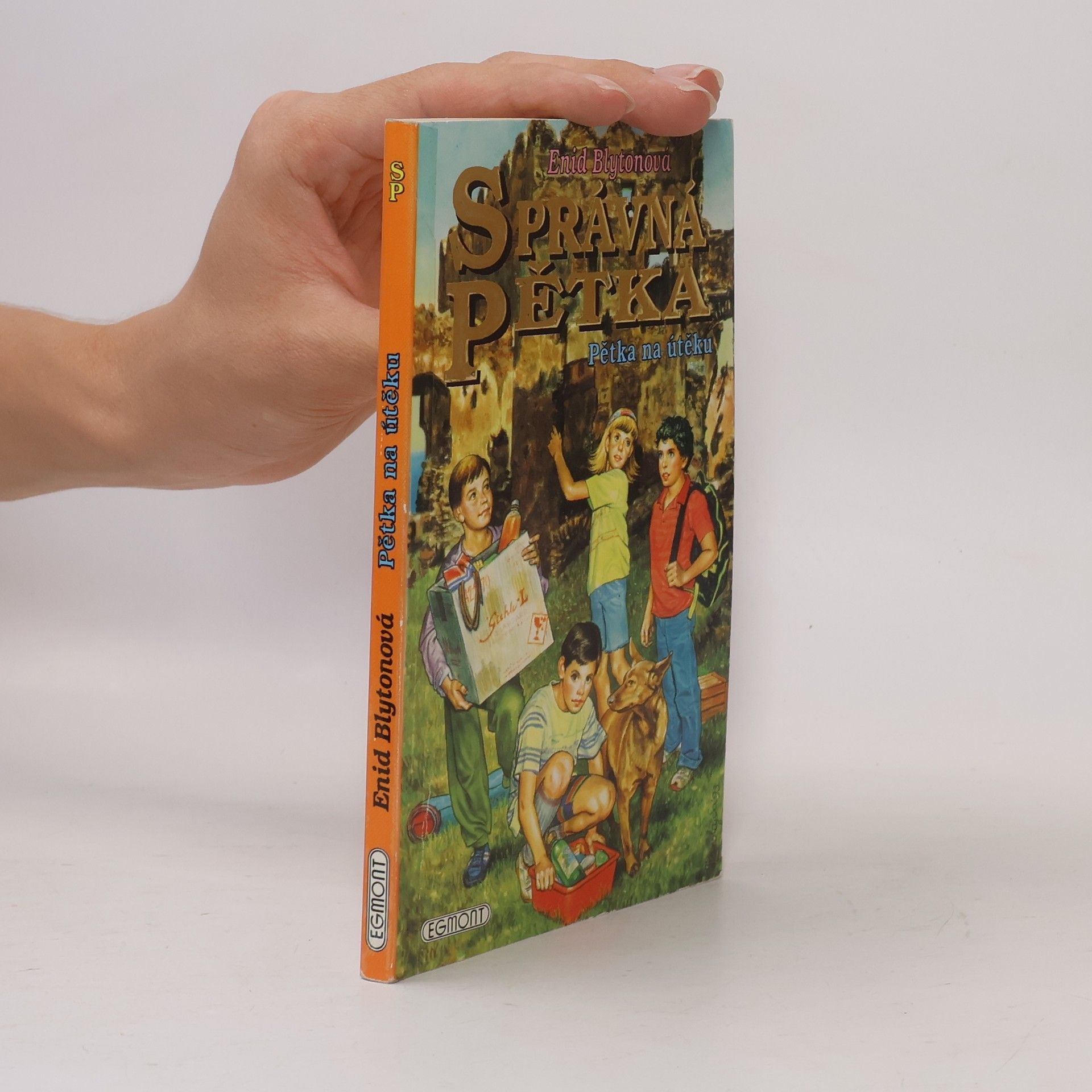 Enid Blyton Správná pětka. Pětka na útěku