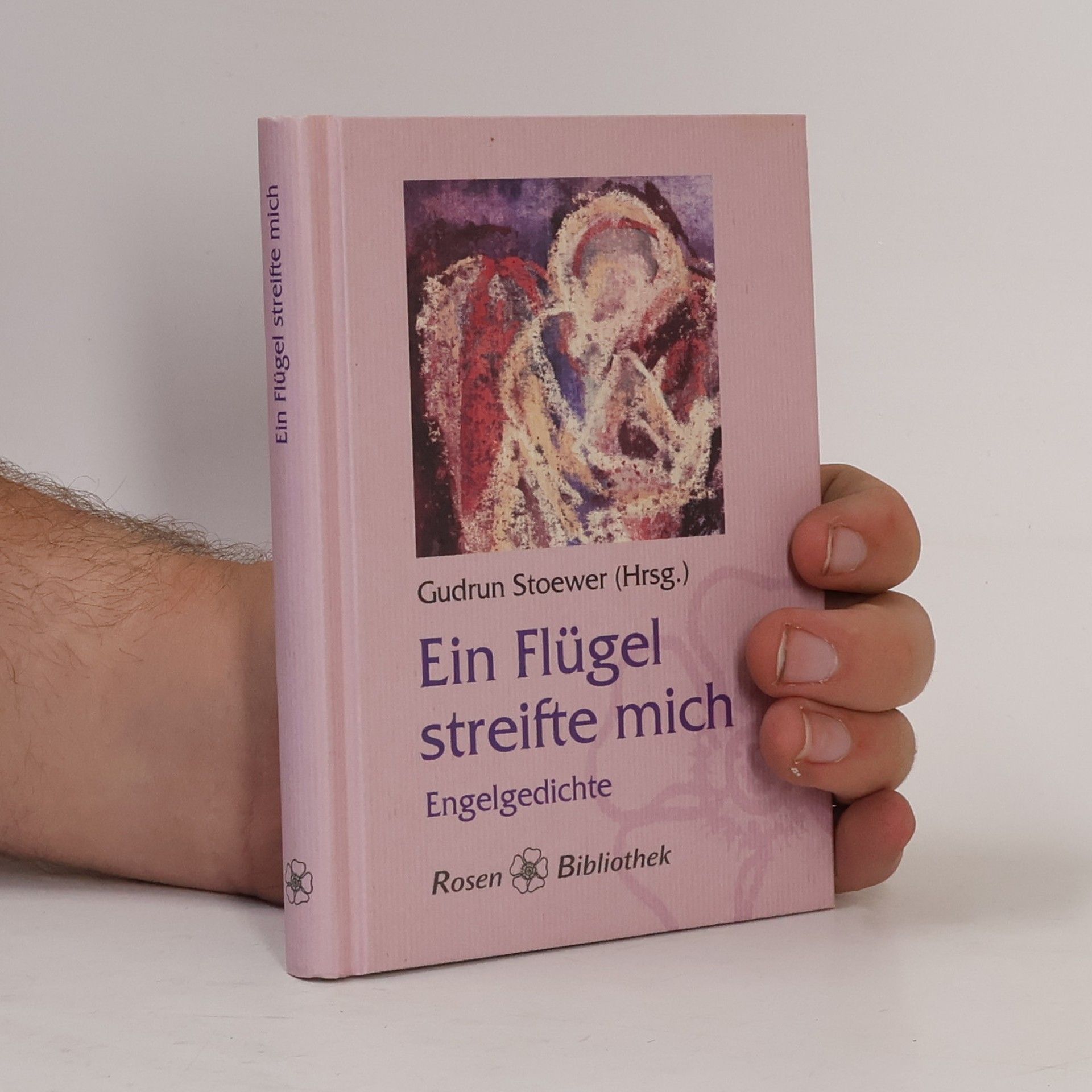 Ein Flügel streifte mich