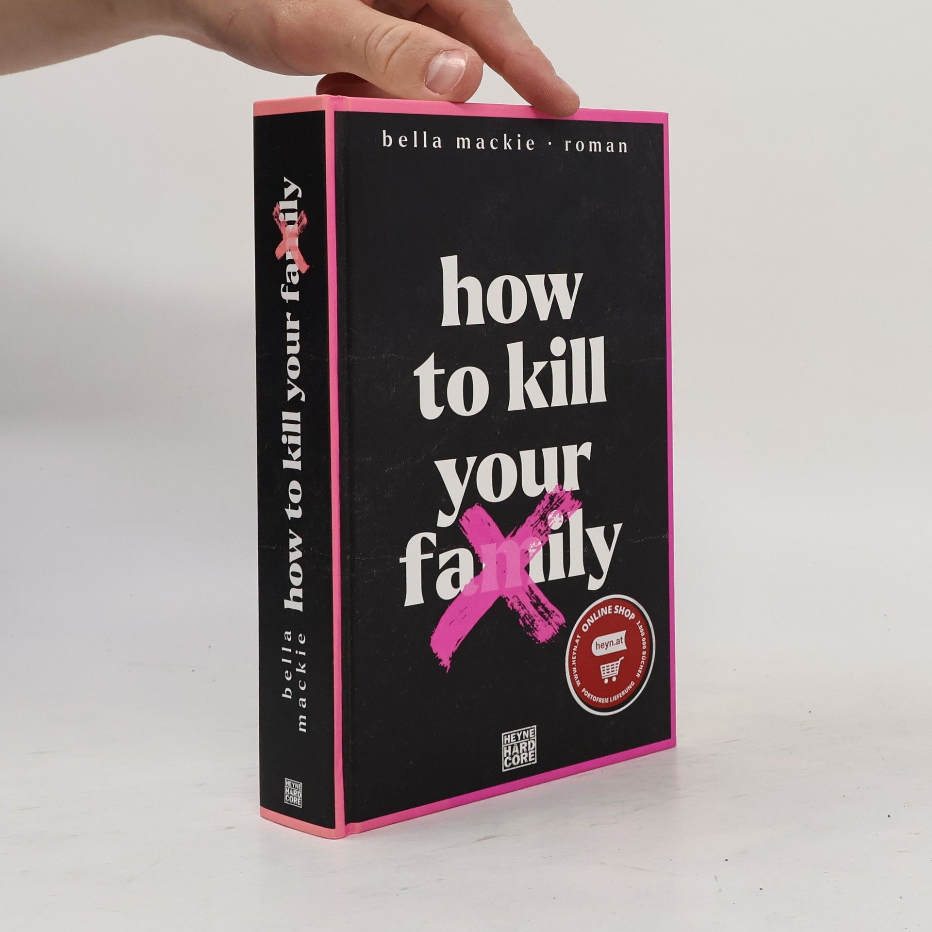 Bella Mackie How to Kill your Family