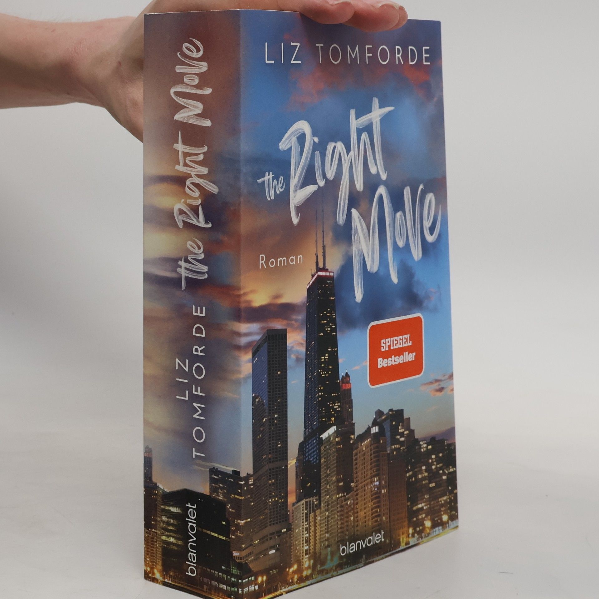 Liz Tomforde The Right Move