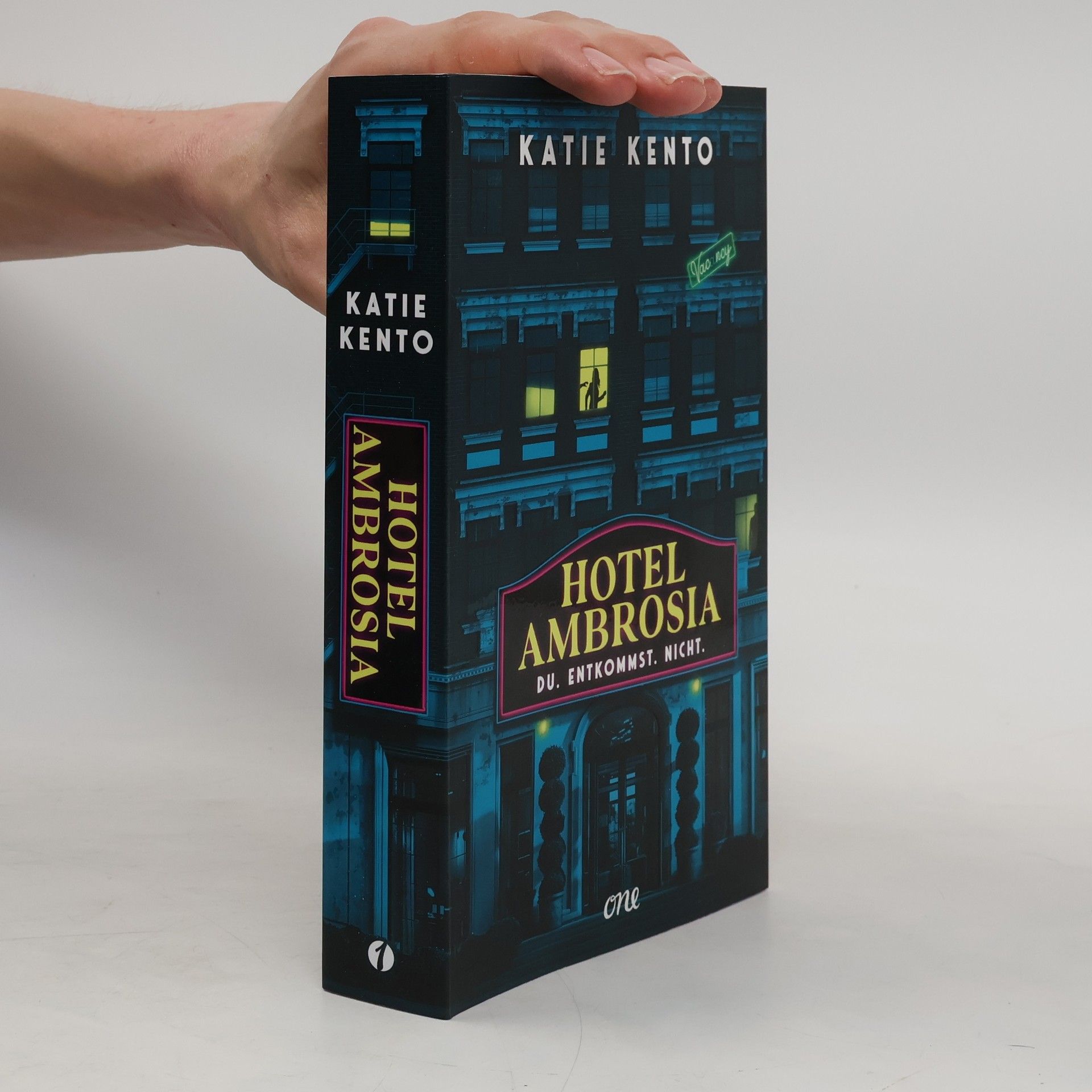 Katie Kento Hotel Ambrosia