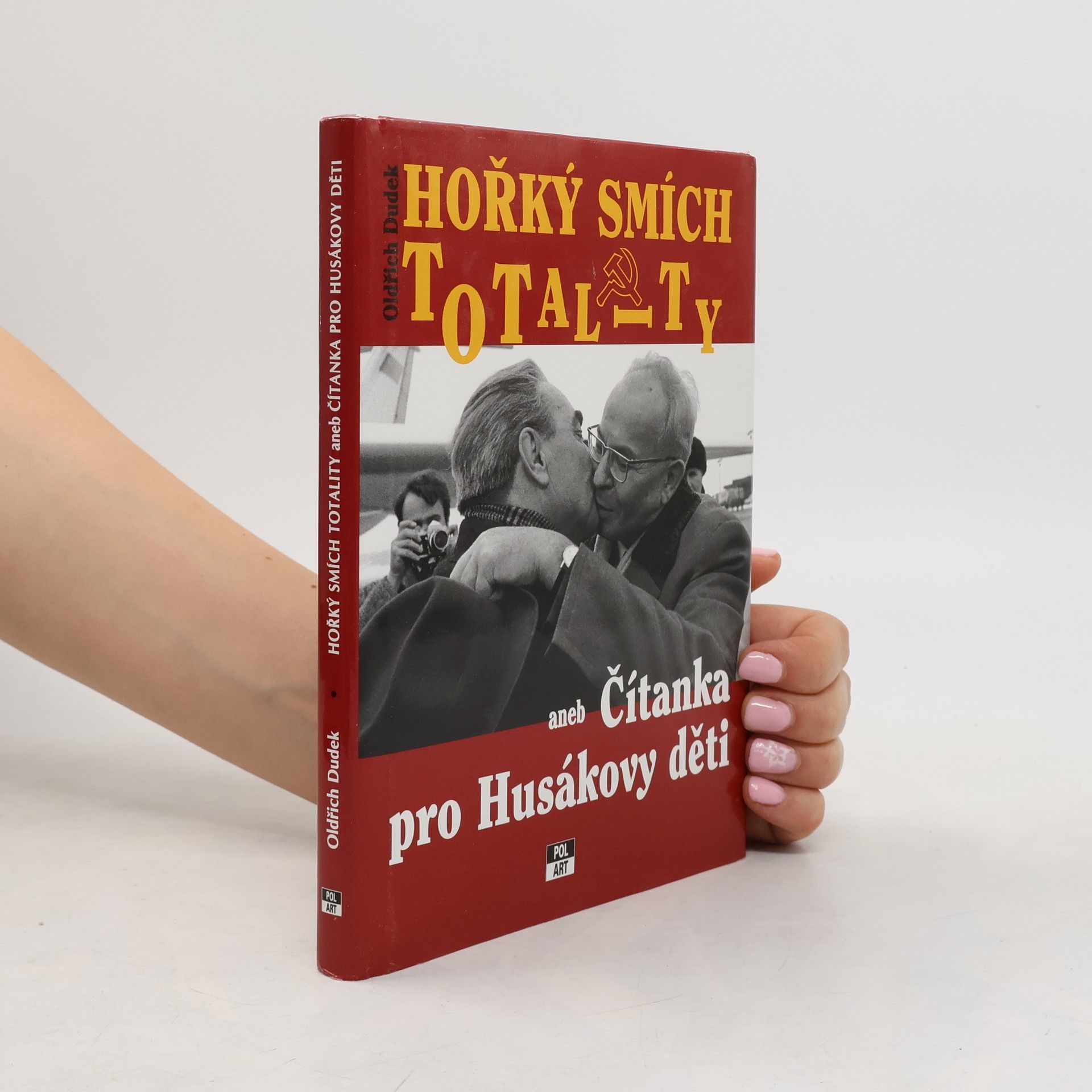 Hořký smích totality aneb Čítanka pro Husákovy děti