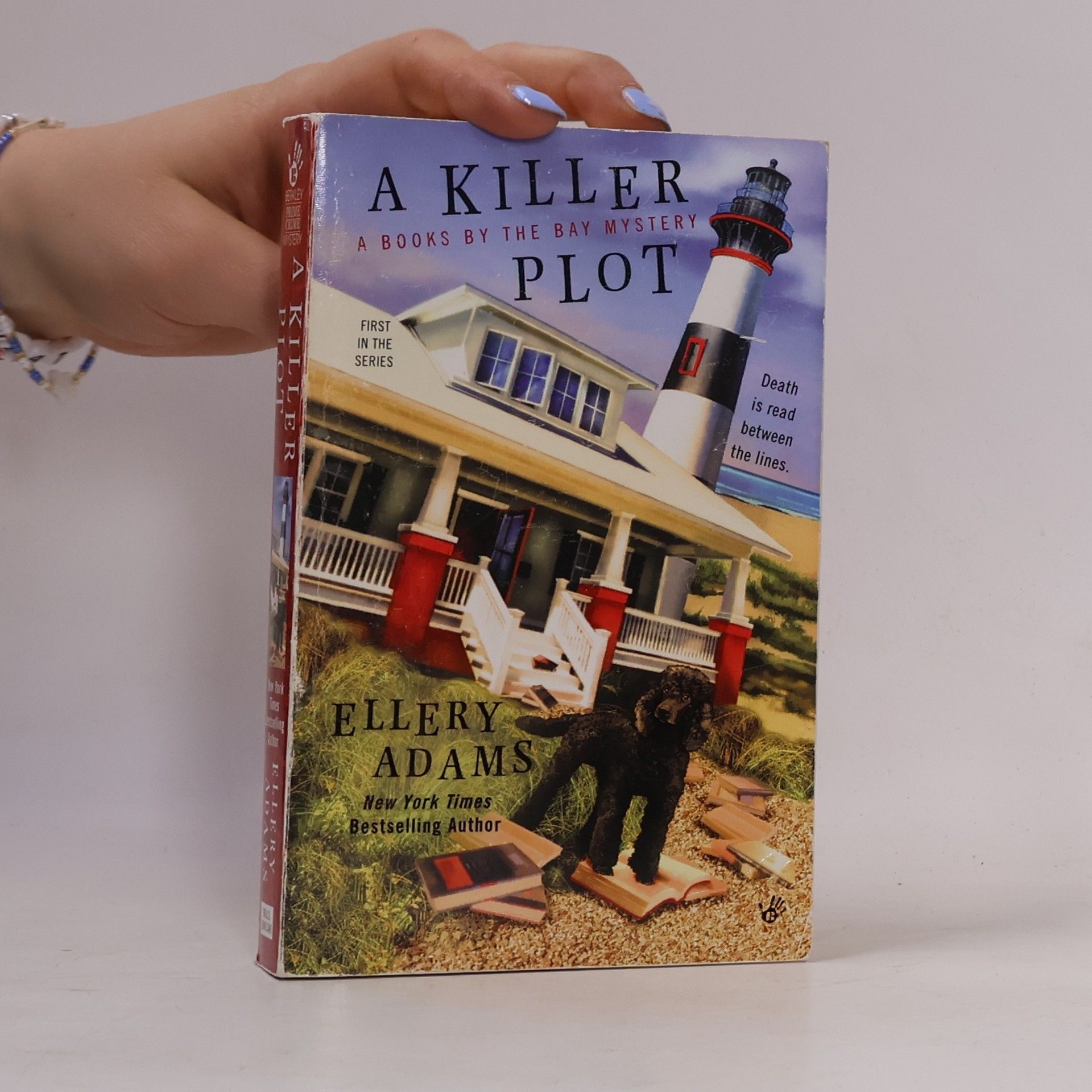 Ellery Adams A Books by the Bay Mystery - 1: A Killer Plot