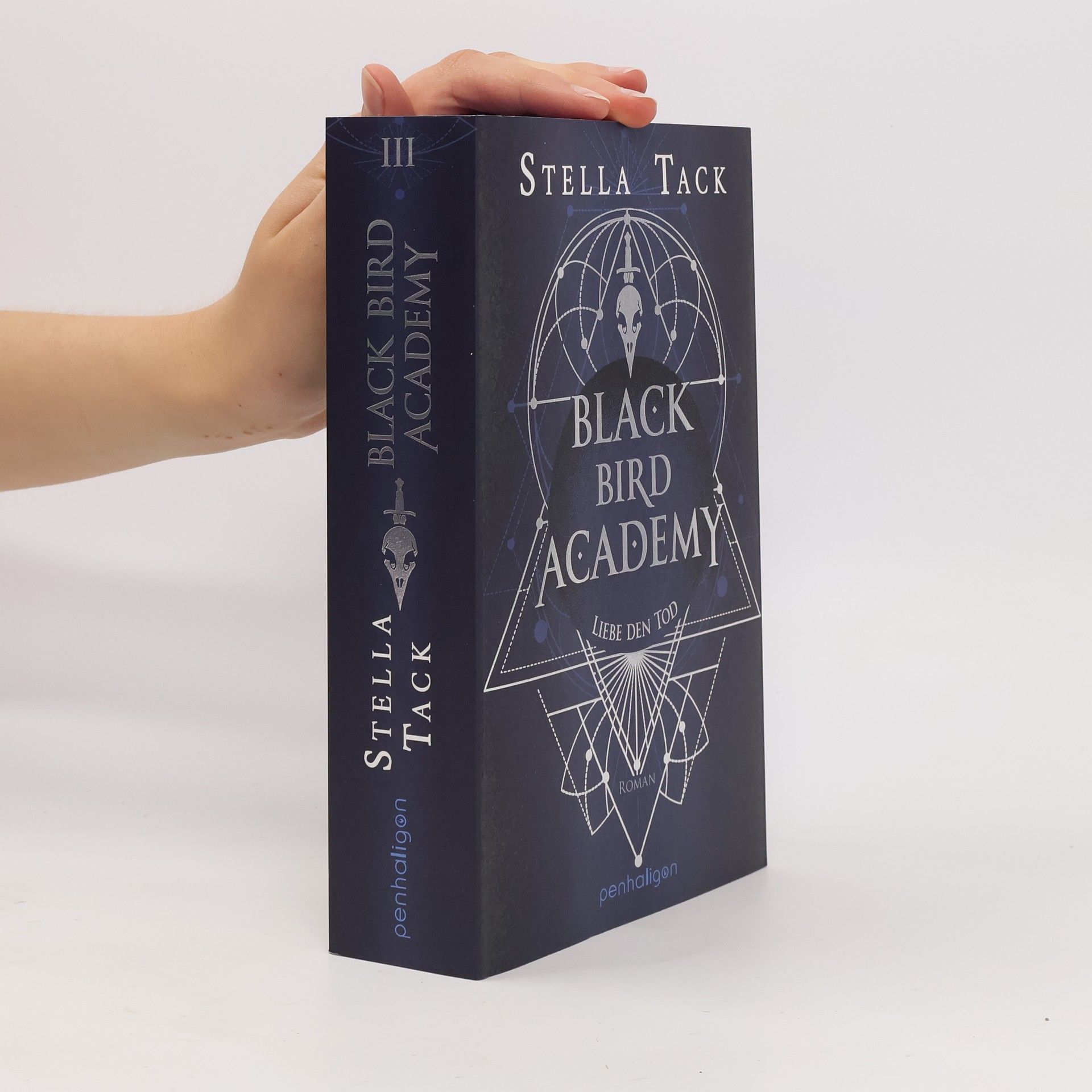 Stella Tack Black Bird Academy - Liebe den Tod