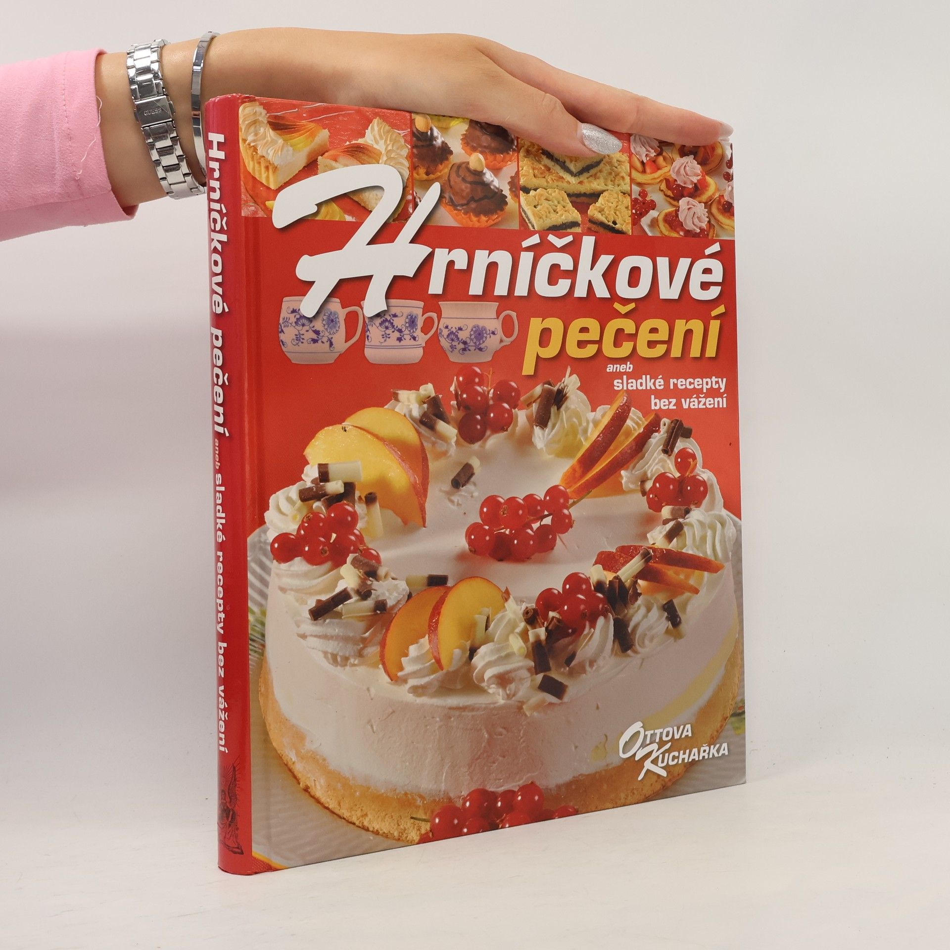 Pavlína Berzsiová Hrníčkové pečení aneb Sladké recepty bez vážení
