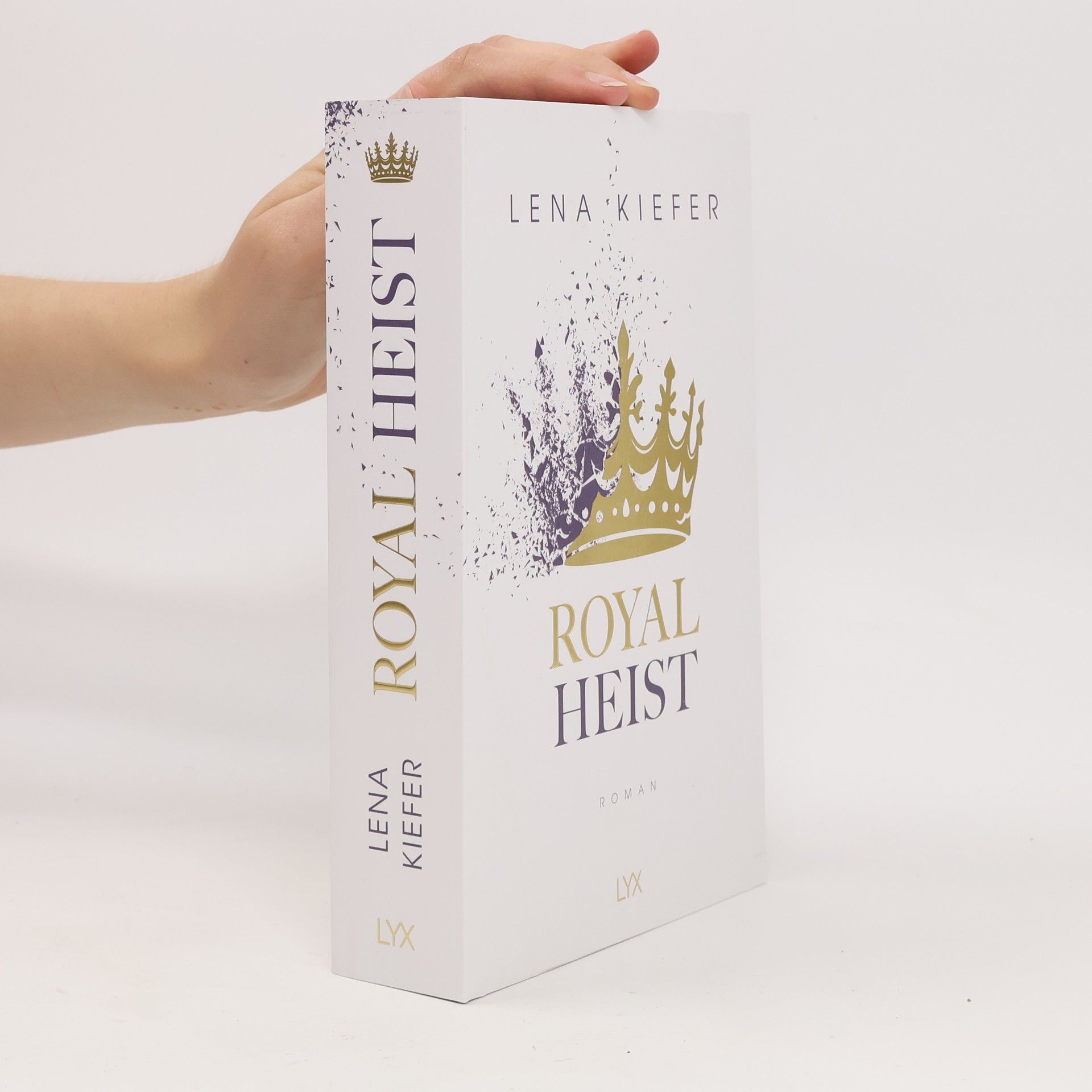 Lena Kiefer Royal Heist