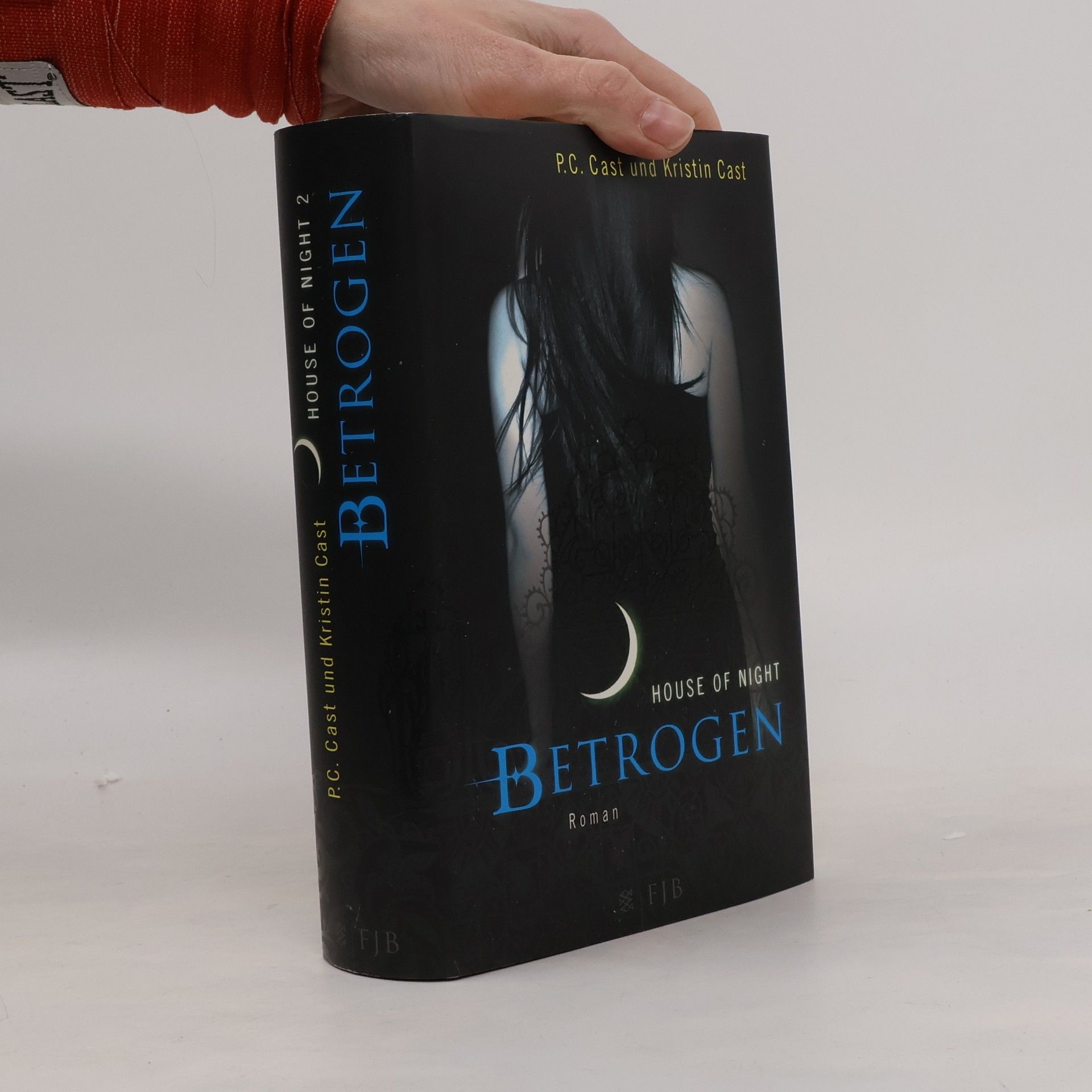 Phyllis Christine Cast House of Night 2. Betrogen
