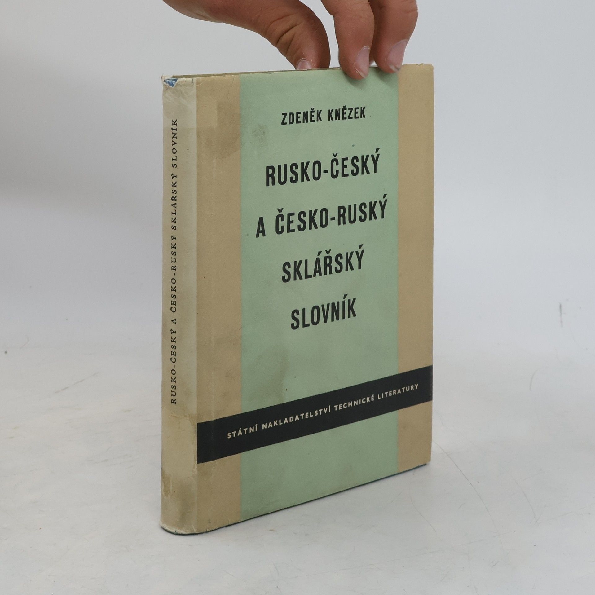 Zdeněk Knězek Rusko-český a česko-ruský sklářský slovník