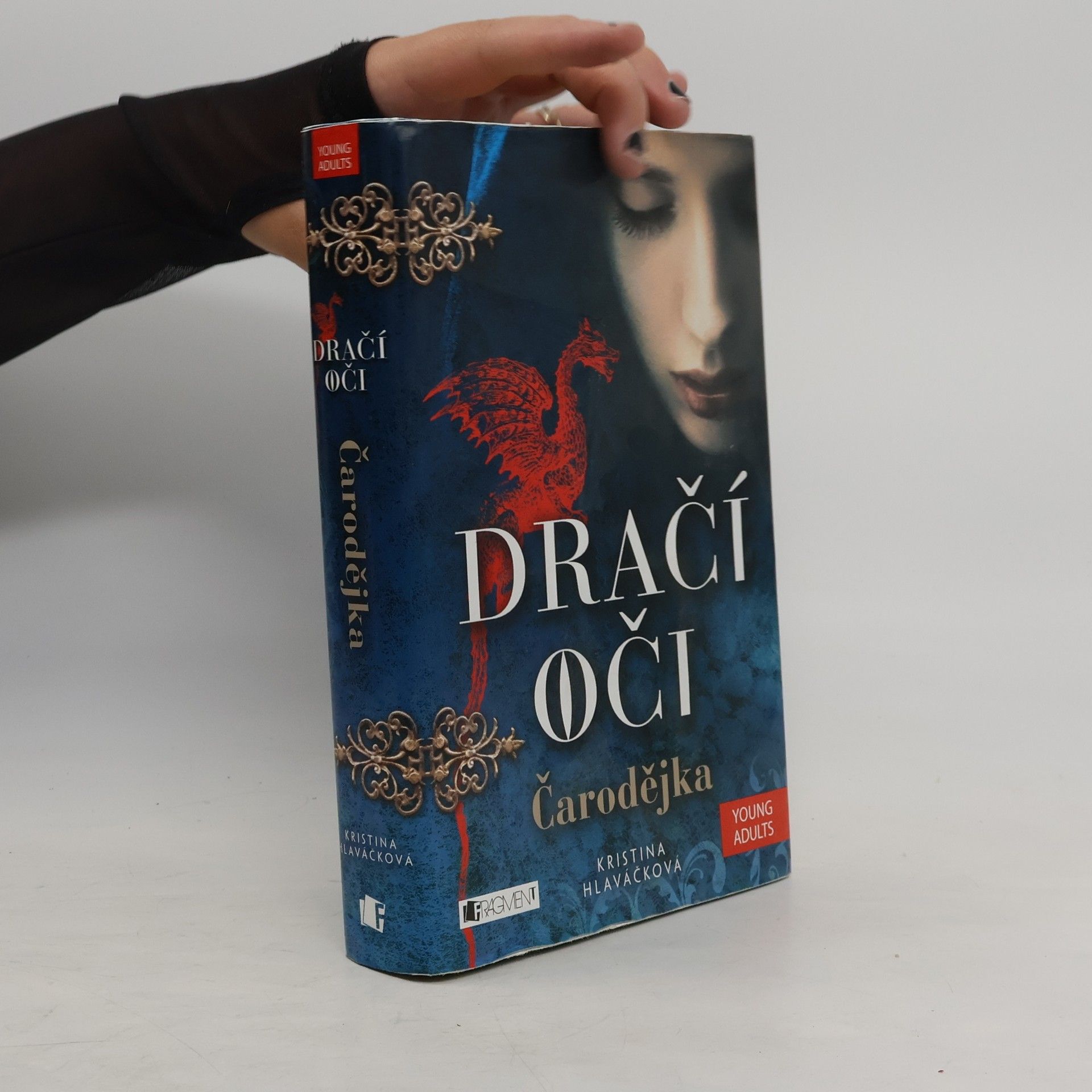 Kristina Hlaváčková Dračí oči. Čarodějka