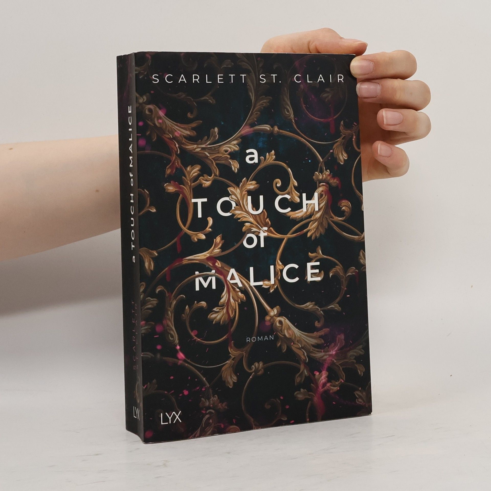 Scarlett St. Clair A touch of malice