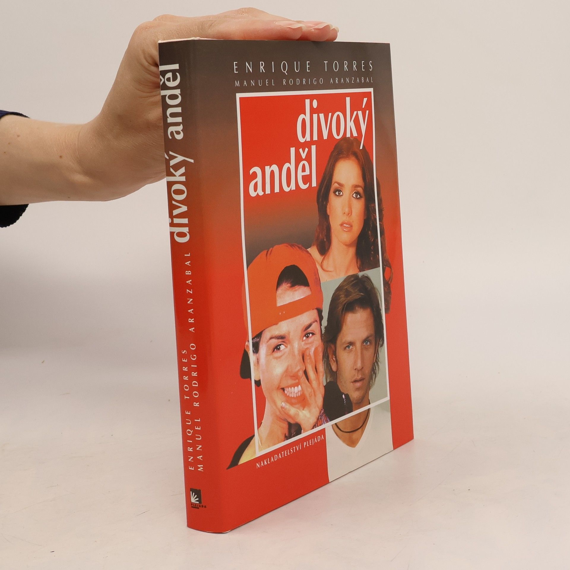 Manuel Rodrigo Aranzabal Divoký anděl : kapitoly ze života Milagros