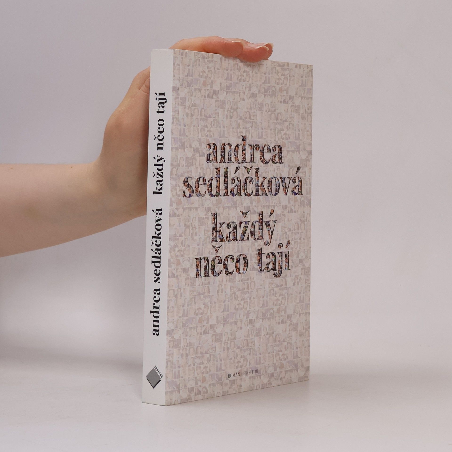 Andrea Sedláčková Každý něco tají