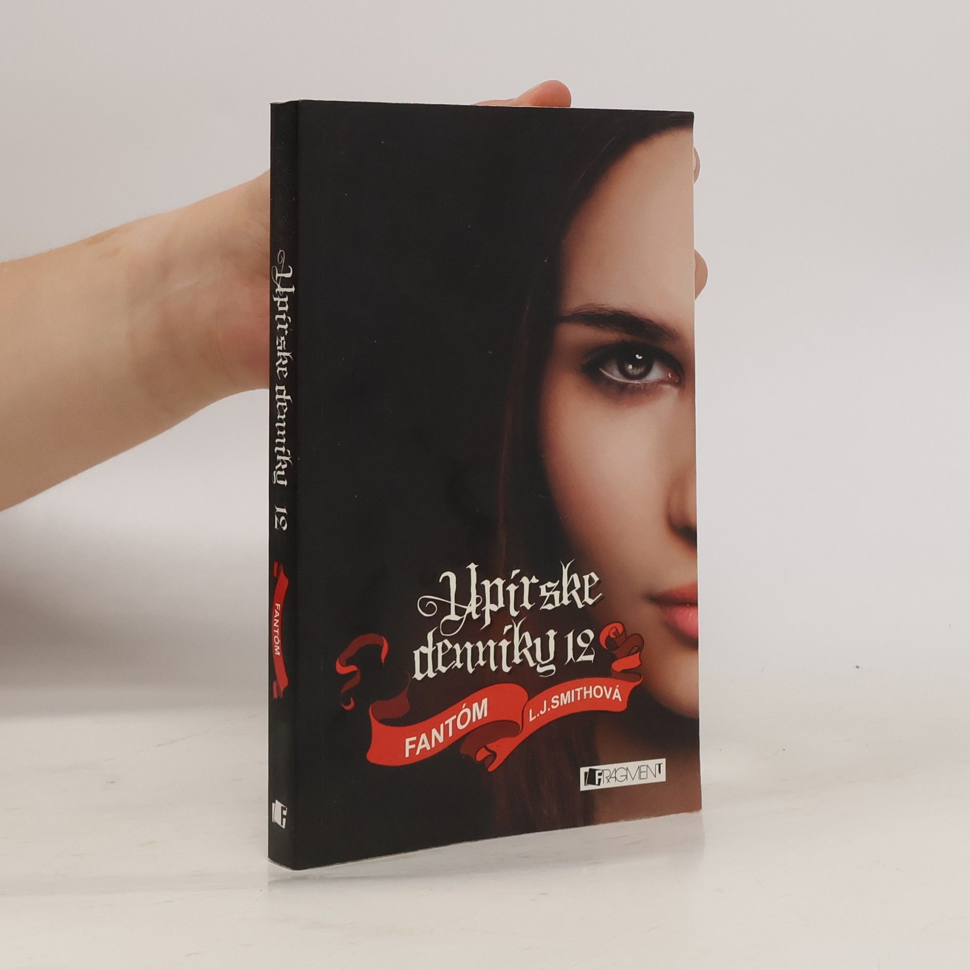 L. J. Smith Upírske denníky 12. Fantóm