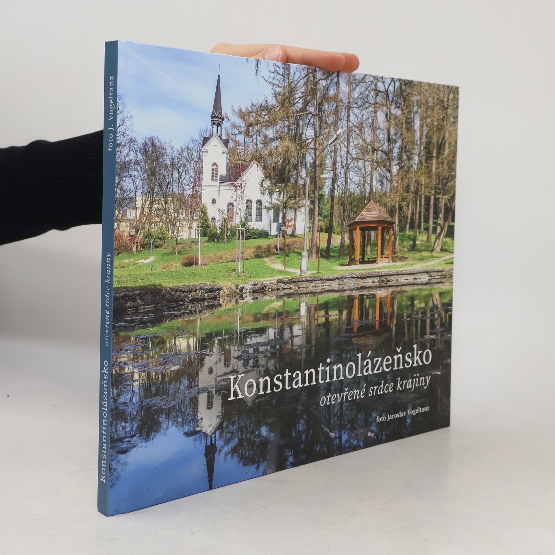 Collectif d'auteurs Konstantinolázeňsko