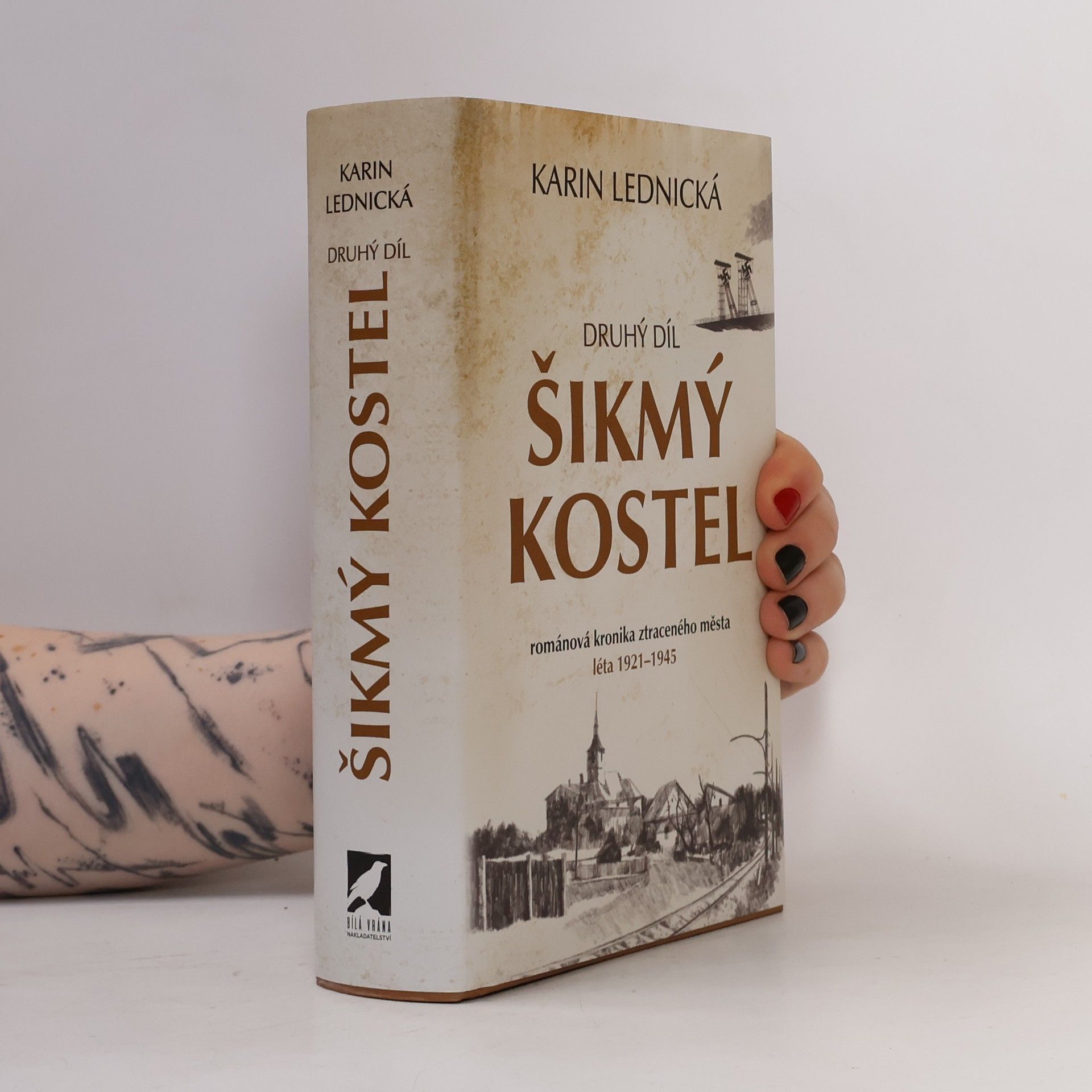 Karin Lednická Šikmý kostel 2