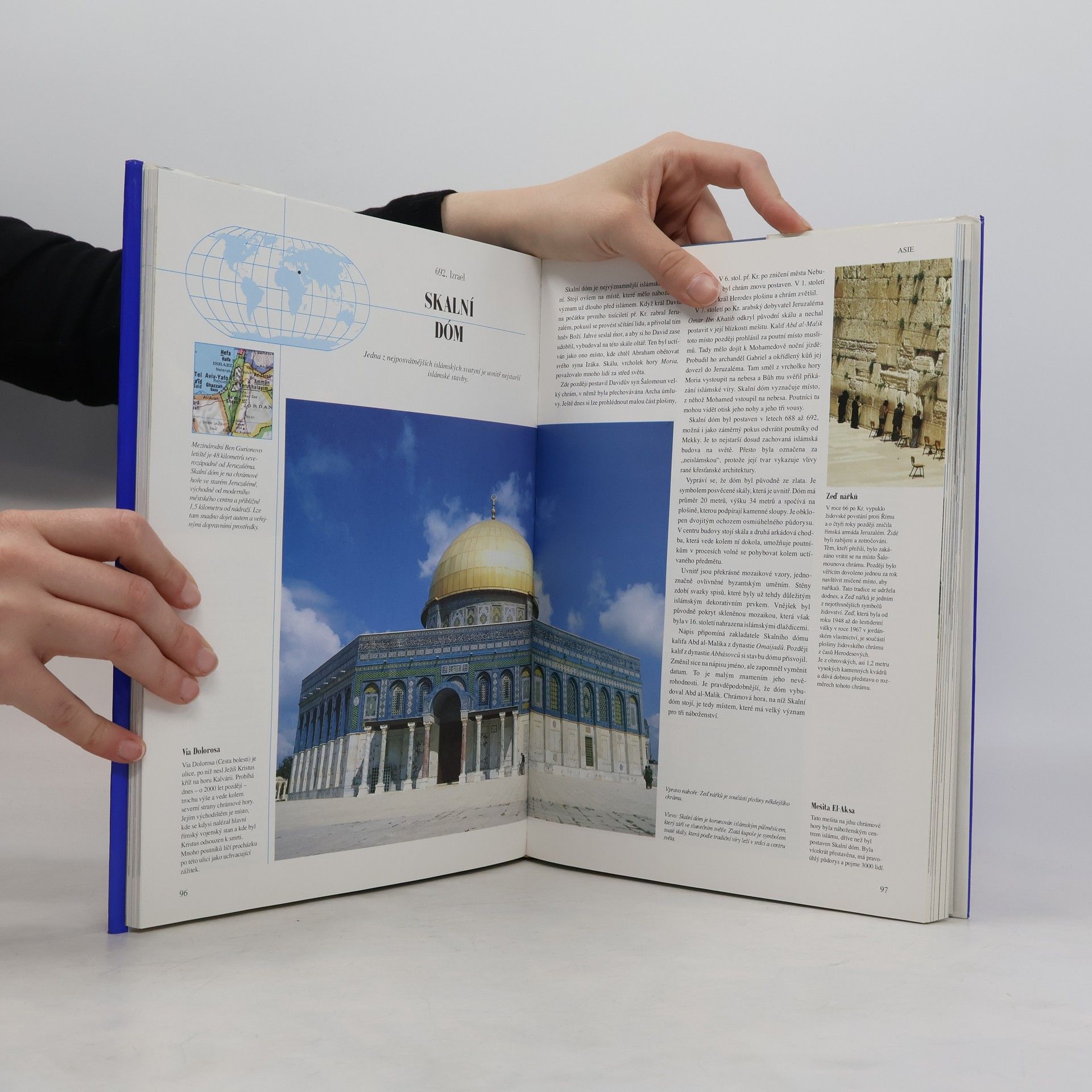 Autorenkollektiv Divy světa. Fascinující stavby a památky od Kolosea k Tádž Mahal