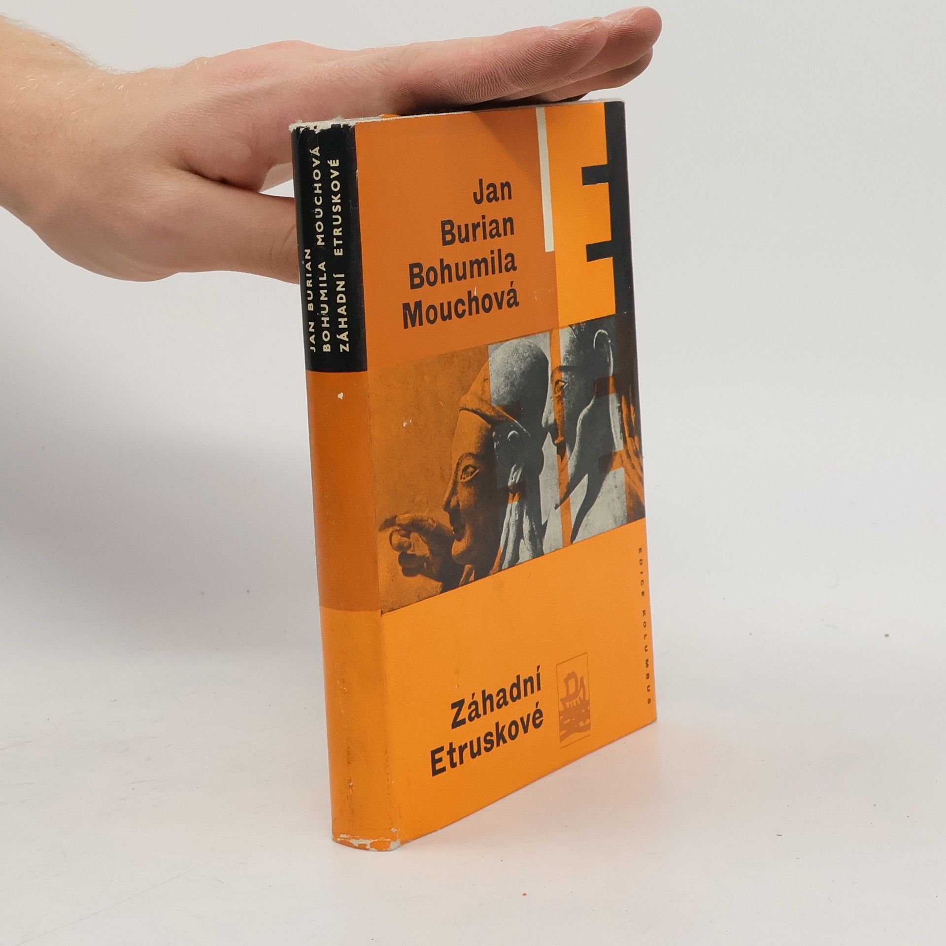 Bohumila Mouchová Záhadní Etruskové