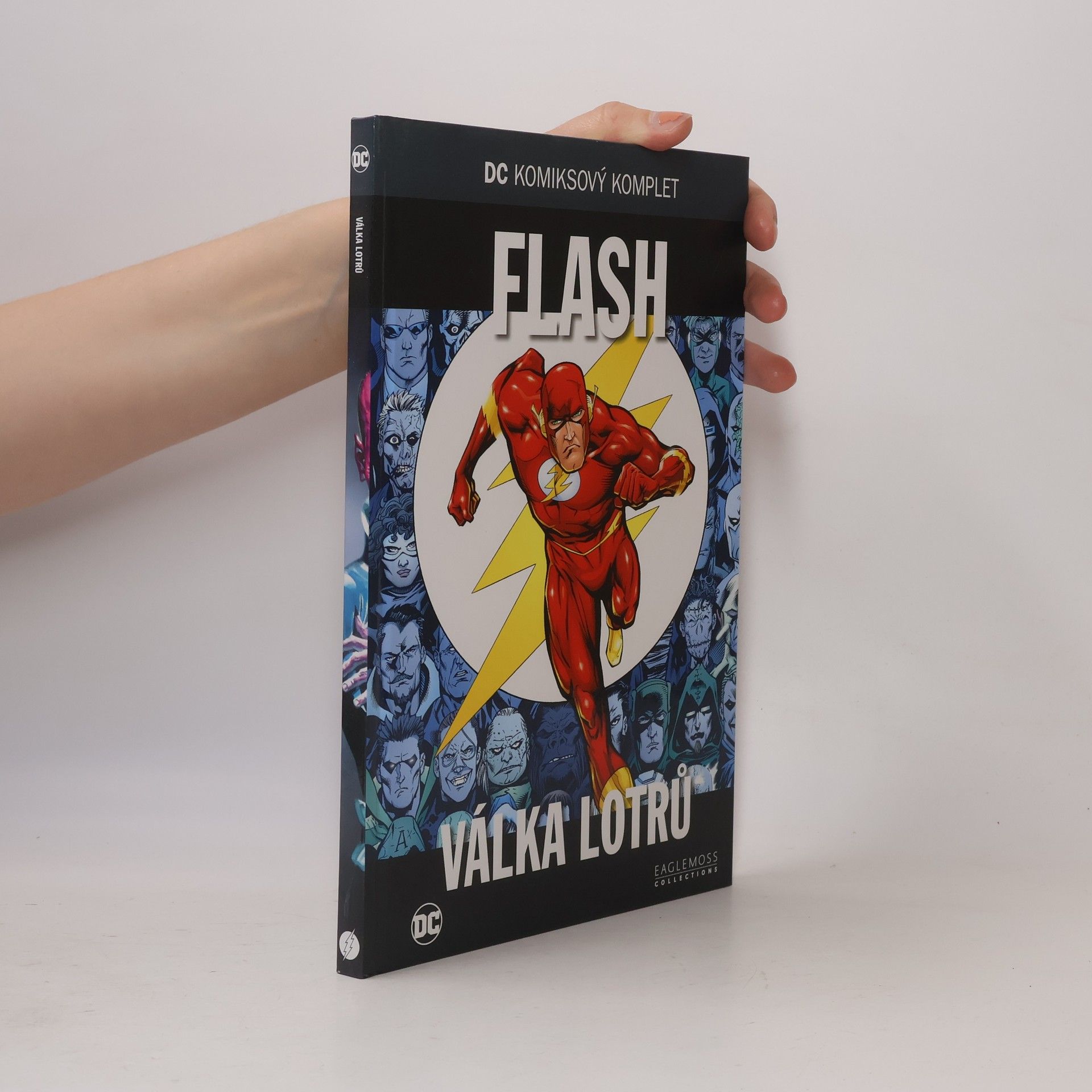 Kolektiv autorů Flash. Válka lotrů