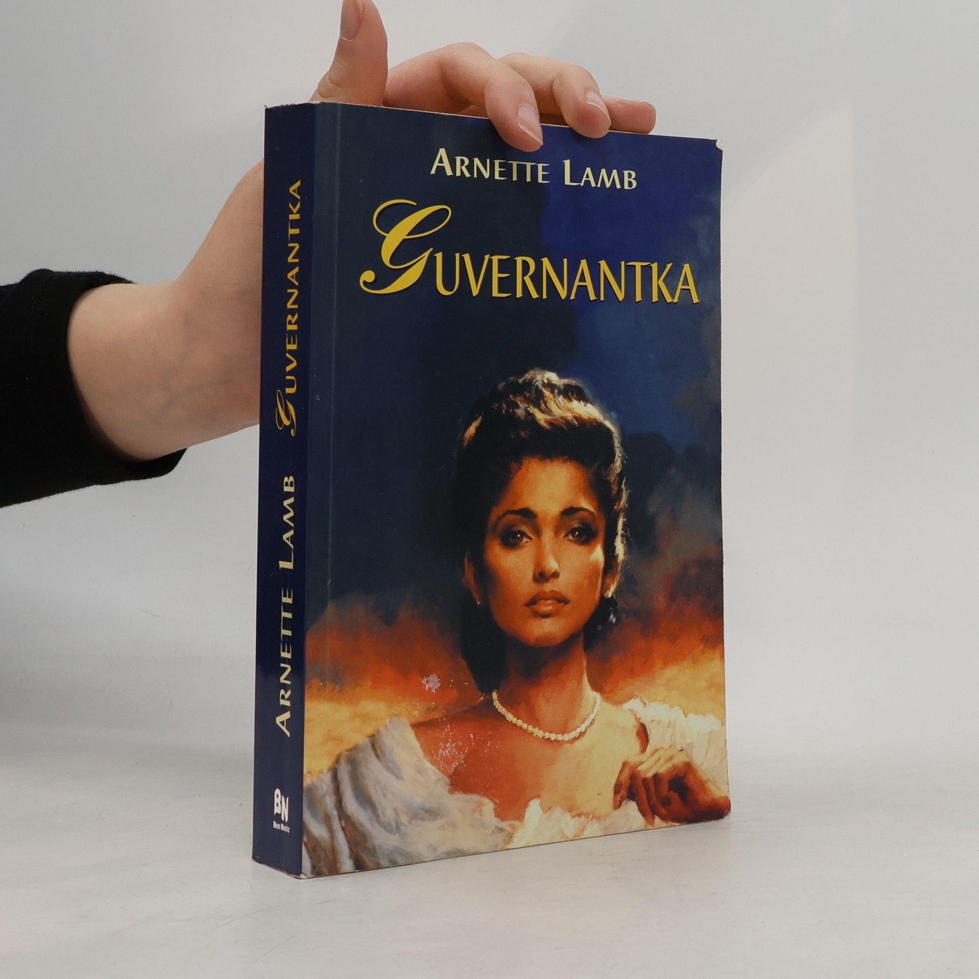 Arnette Lamb Guvernantka