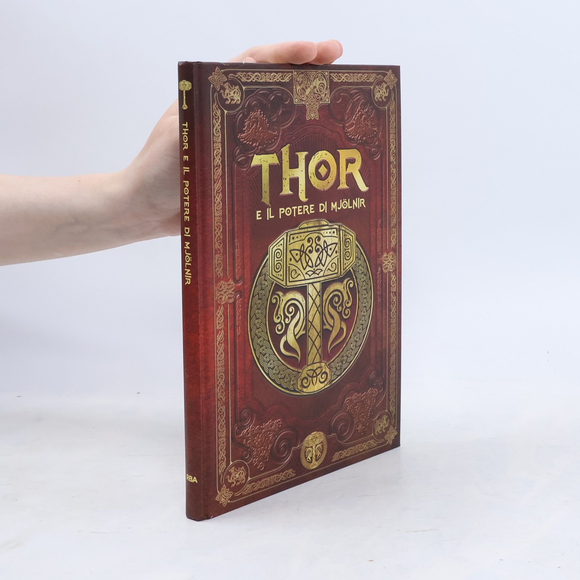 Irene Papa Thor e il potere di Mjölnir