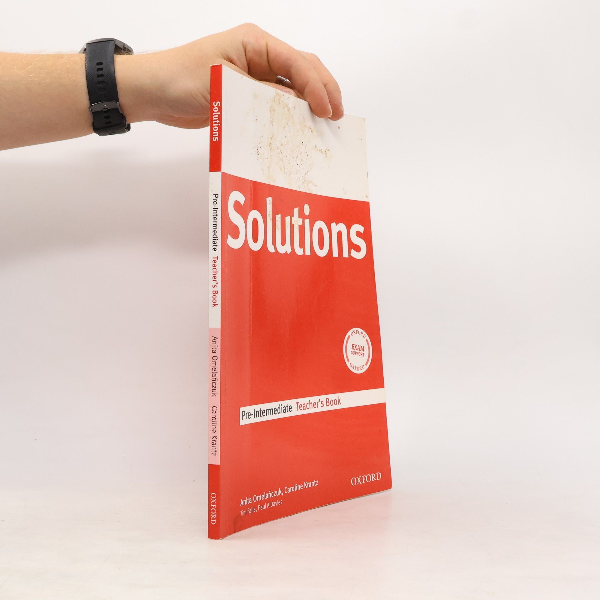Anita Omelańczuk Solutions. Pre-intermediate, Teacher's book
