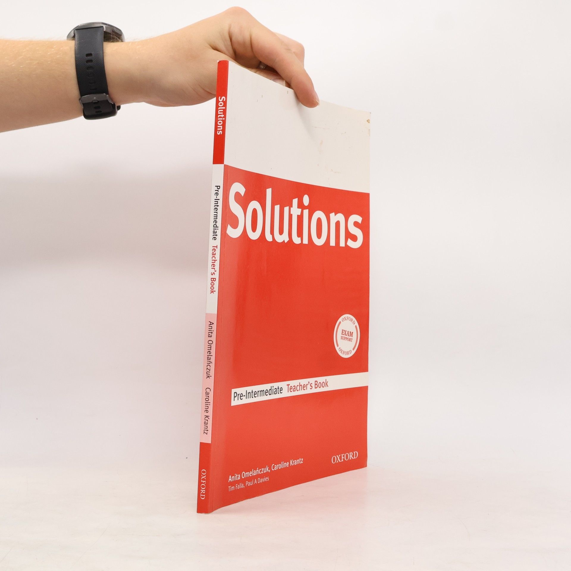 Anita Omelańczuk Solutions. Pre-intermediate, Teacher's book