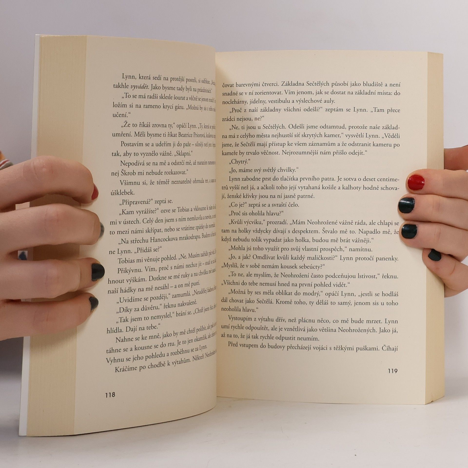 Veronica Roth Rezistence