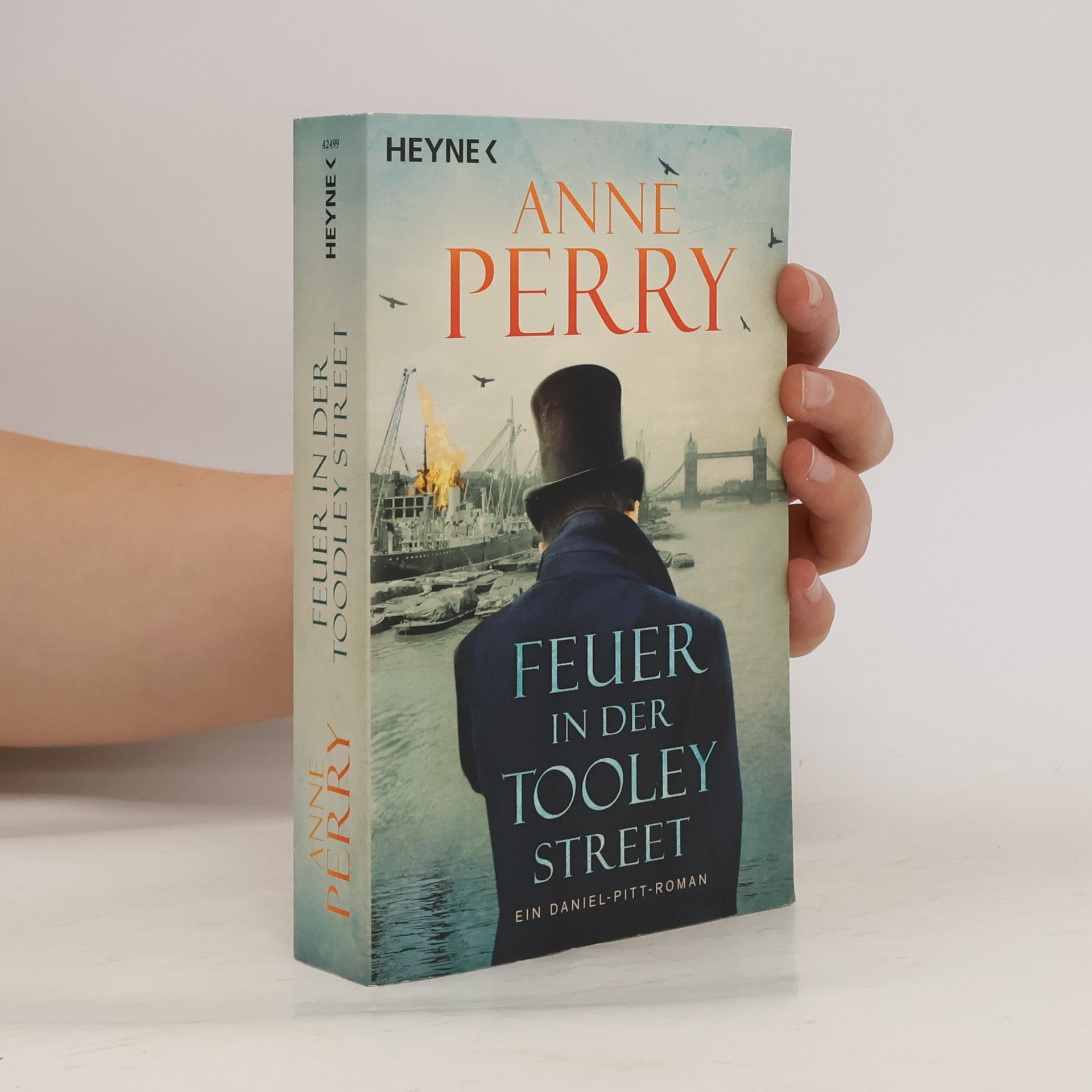 Anne Perry Feuer in der Tooley Street