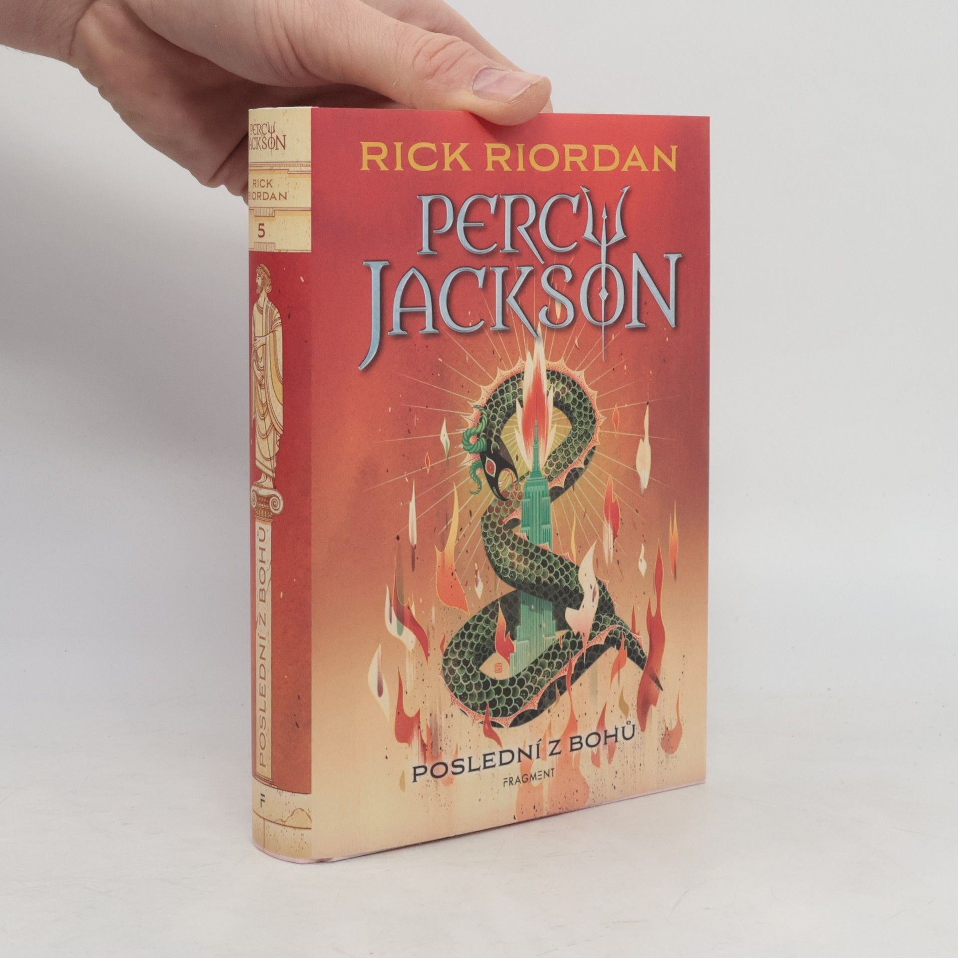 Rick Riordan Percy Jackson. Poslední z bohů