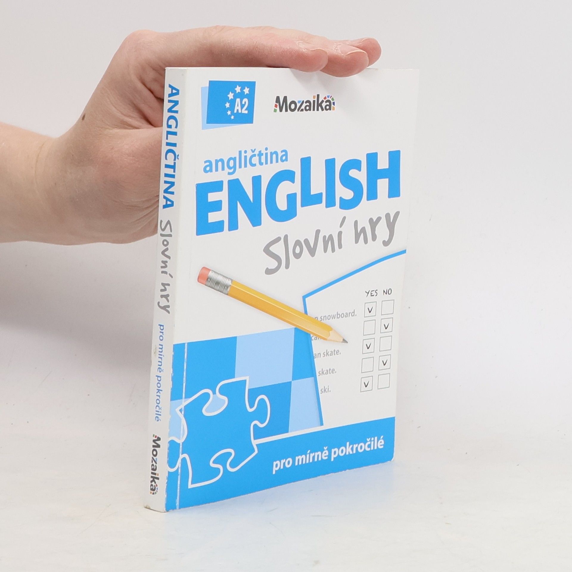 Gabrielle Smith-Dluha English = Angličtina : slovní hry pro mírně pokročilé : A2