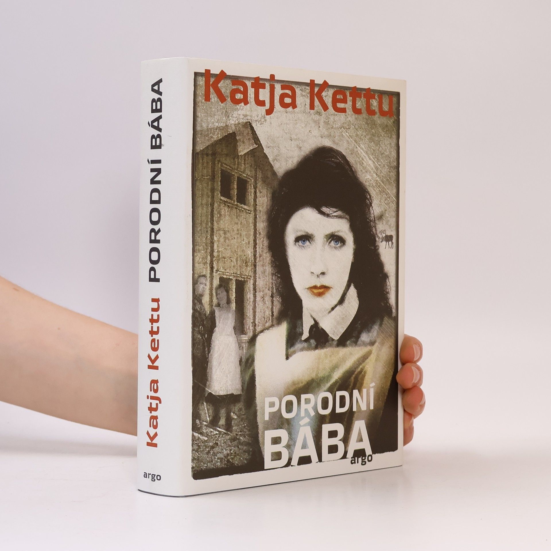 Katja Kettu Porodní bába