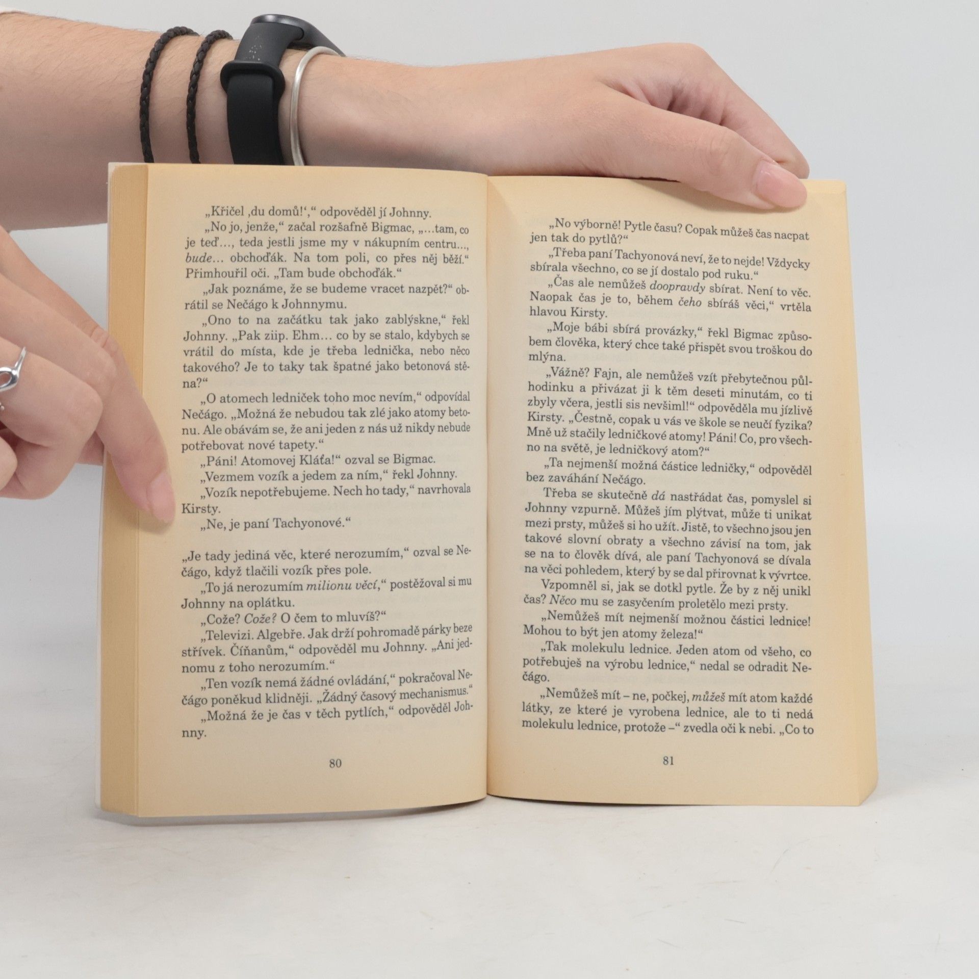 Terry Pratchett Johnny a bomba