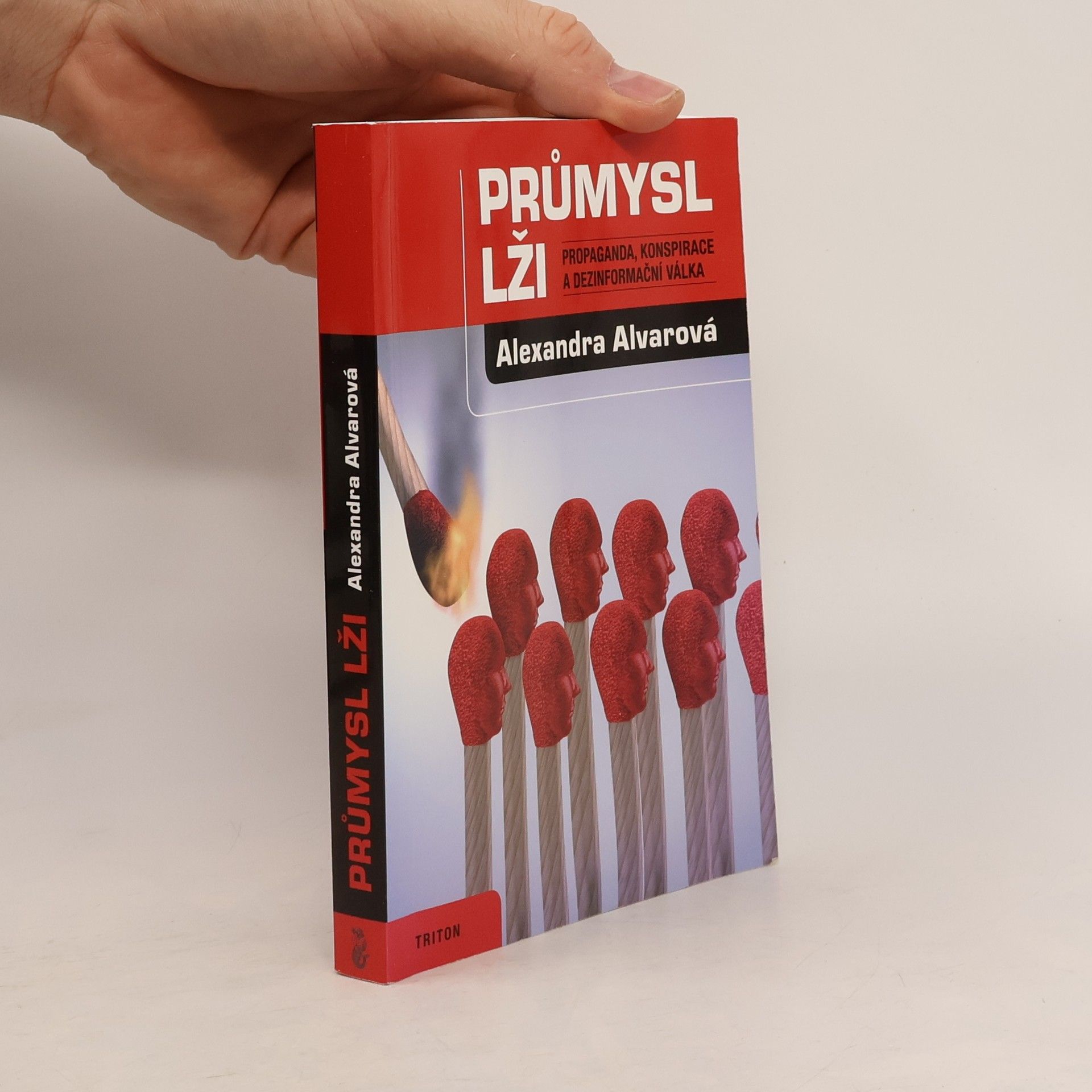 Průmysl lži: Propaganda, konspirace a dezinformační válka
