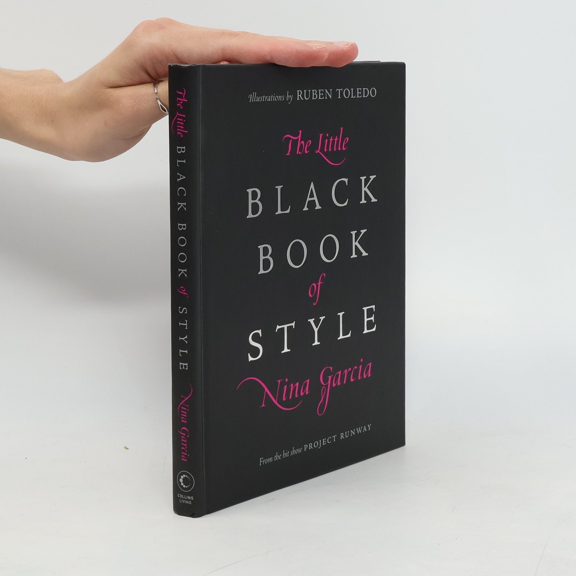 Nina García The little black book of style