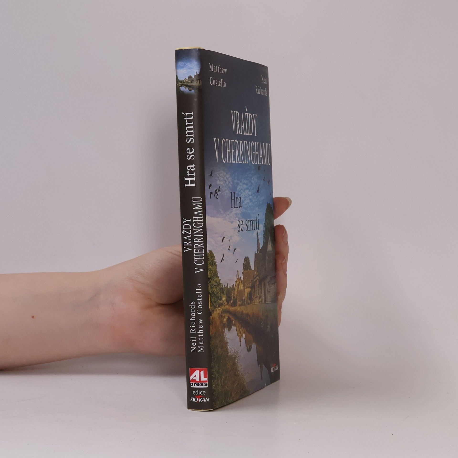Matthew J. Costello Vraždy v Cherringhamu. Hra se smrtí