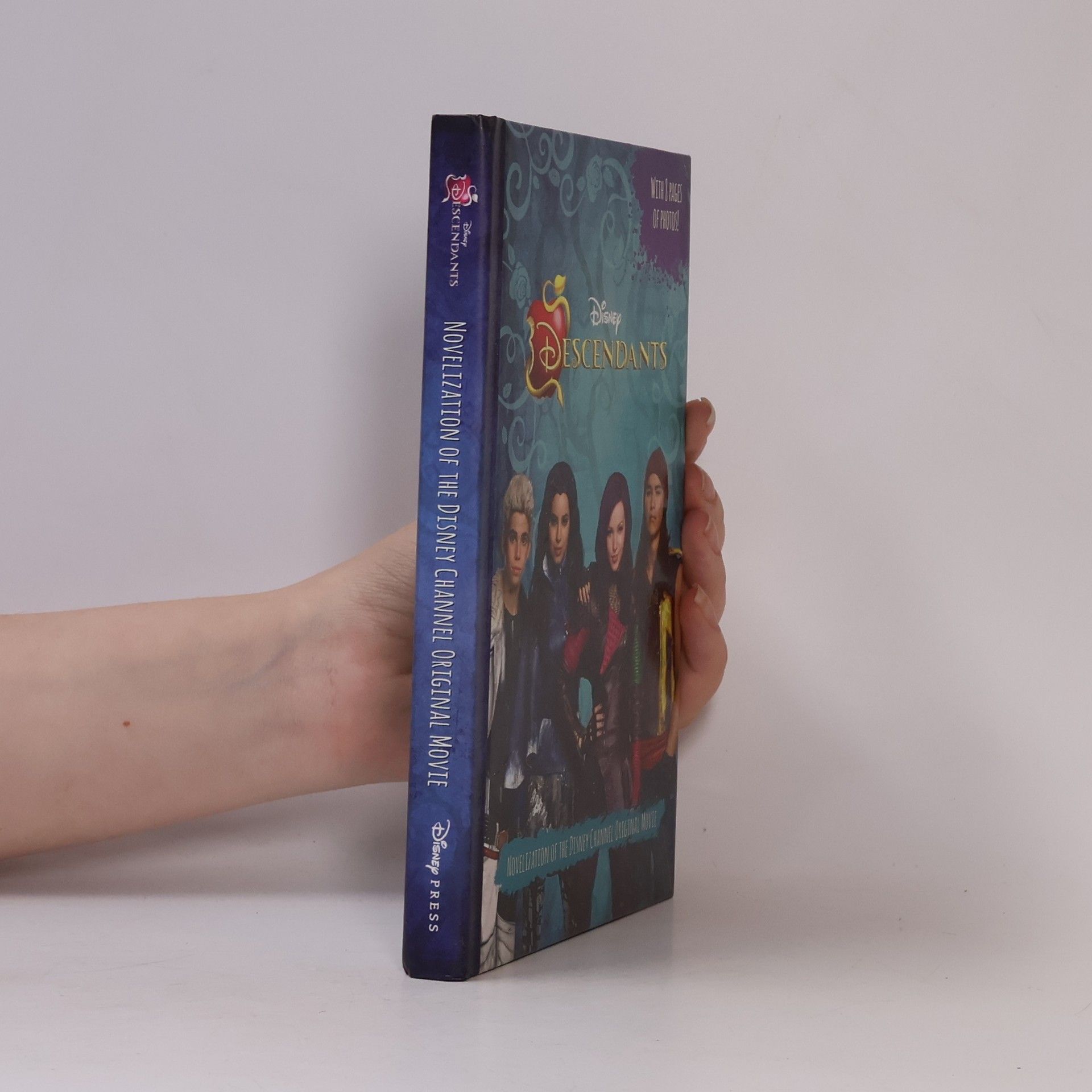 Rico Green Descendants: Junior Novel: Novelization of the Disney Channel Original Movie