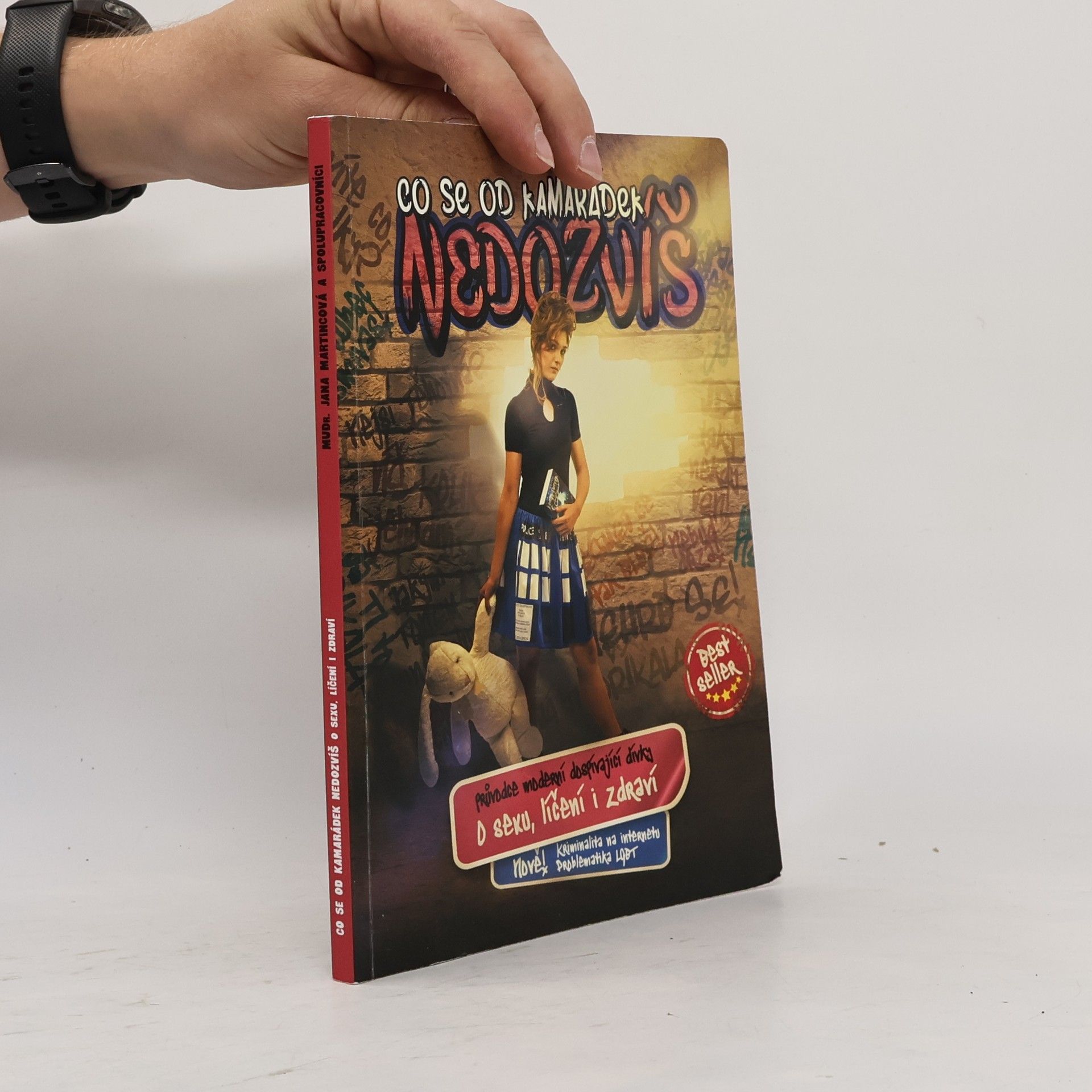 Autorenkollektiv Co se od kamarádek nedozvíš