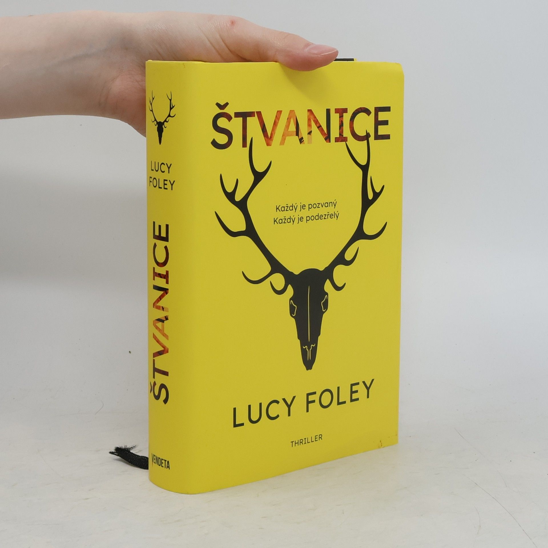 Lucy Foley Štvanice