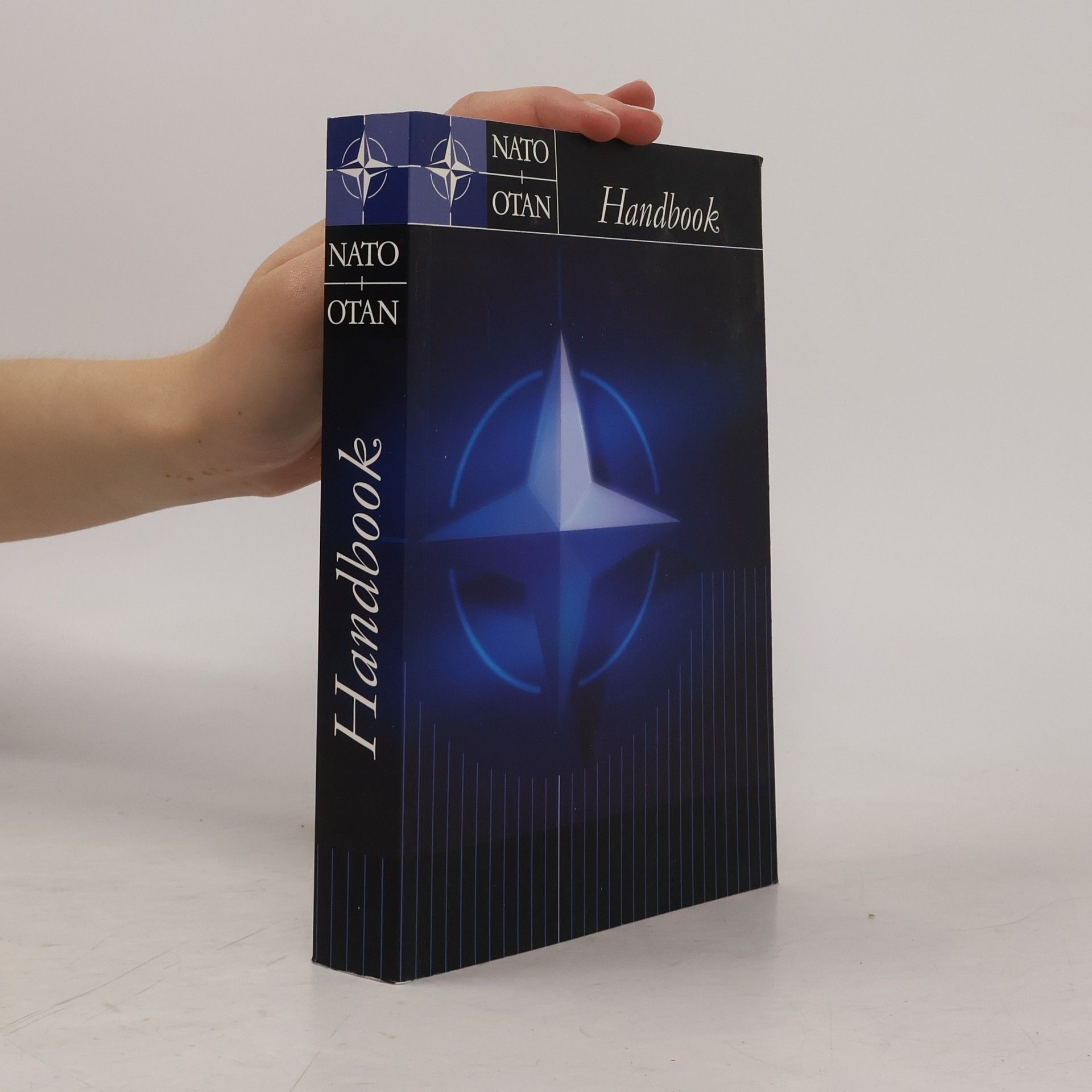 Kolektiv autorů NATO handbook